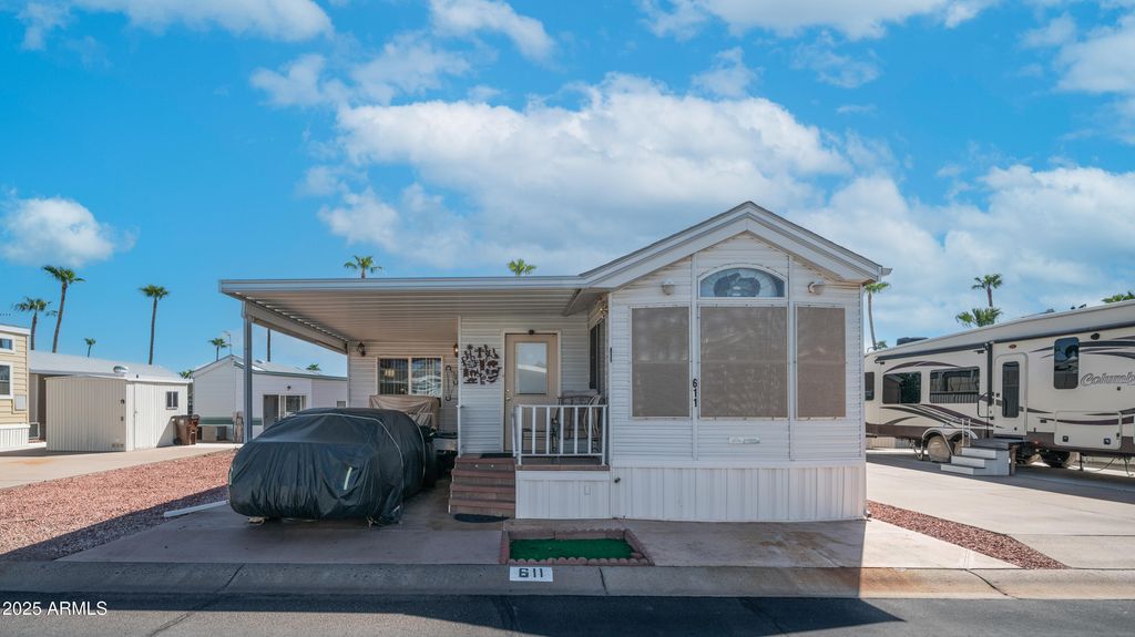 Photo of 611 S Ironstone Drive #611, Apache Junction, AZ 85119 (MLS # 6927687)