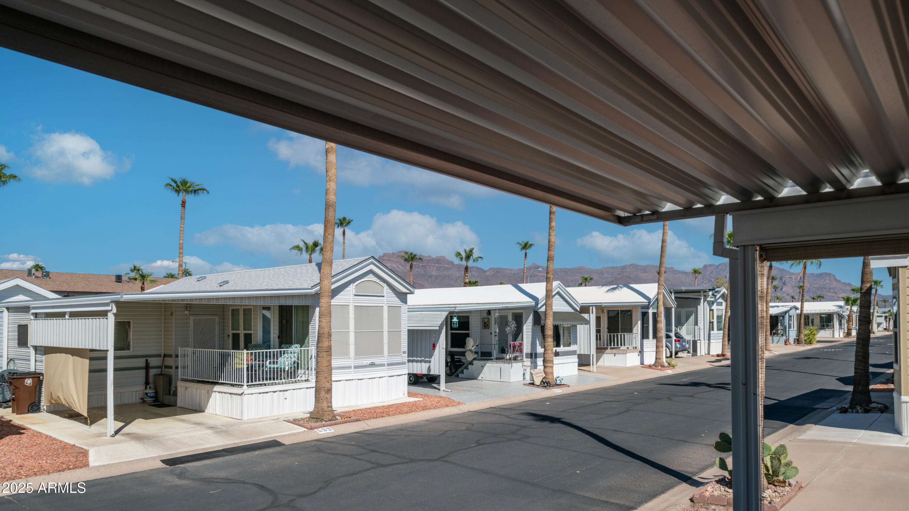 611 S IRONSTONE Drive 611