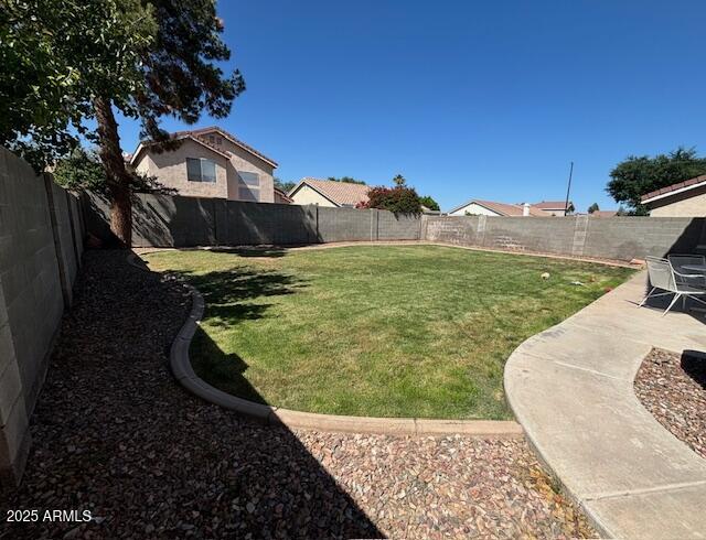 970 W LEAH Lane