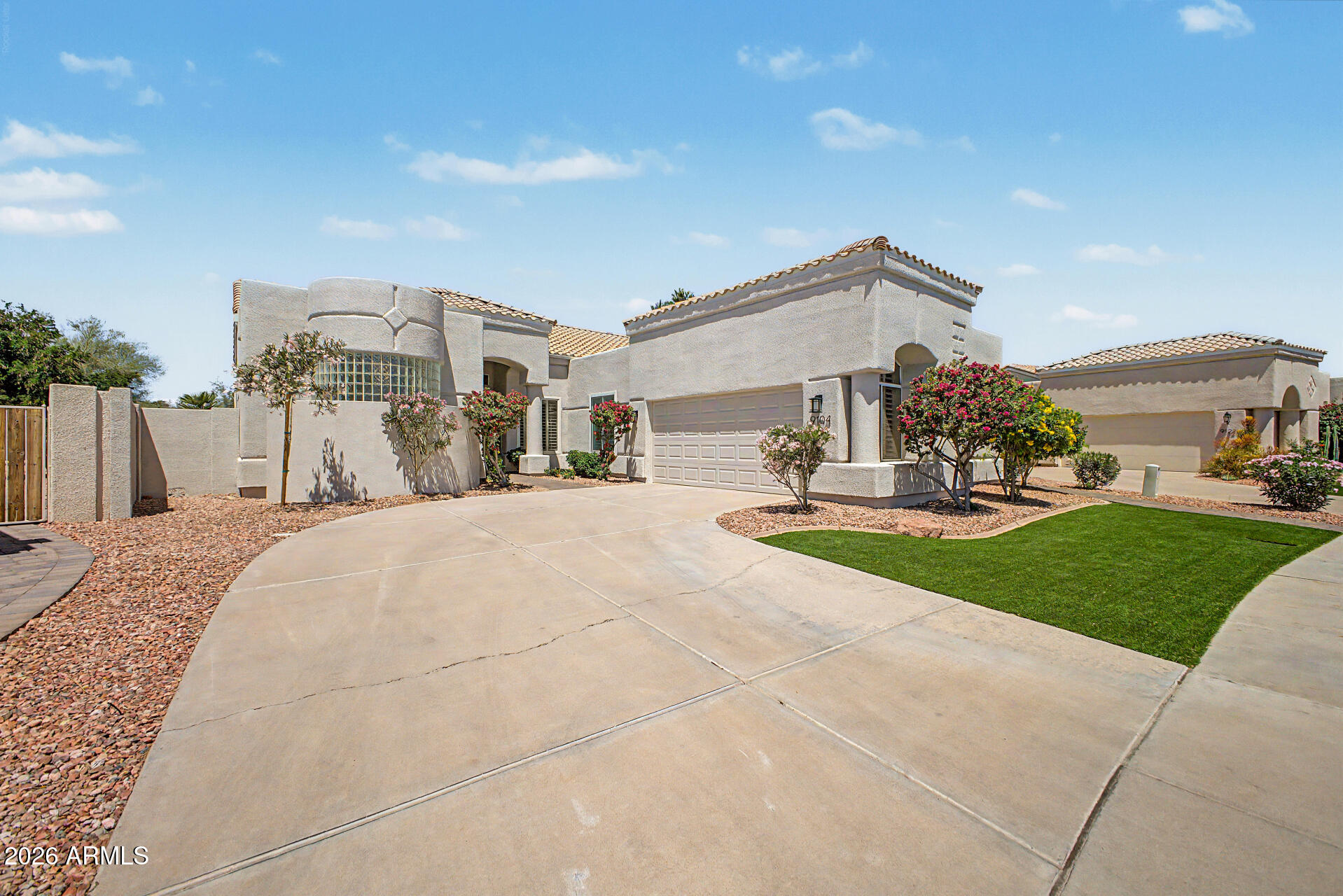 9104 N 115th Place
