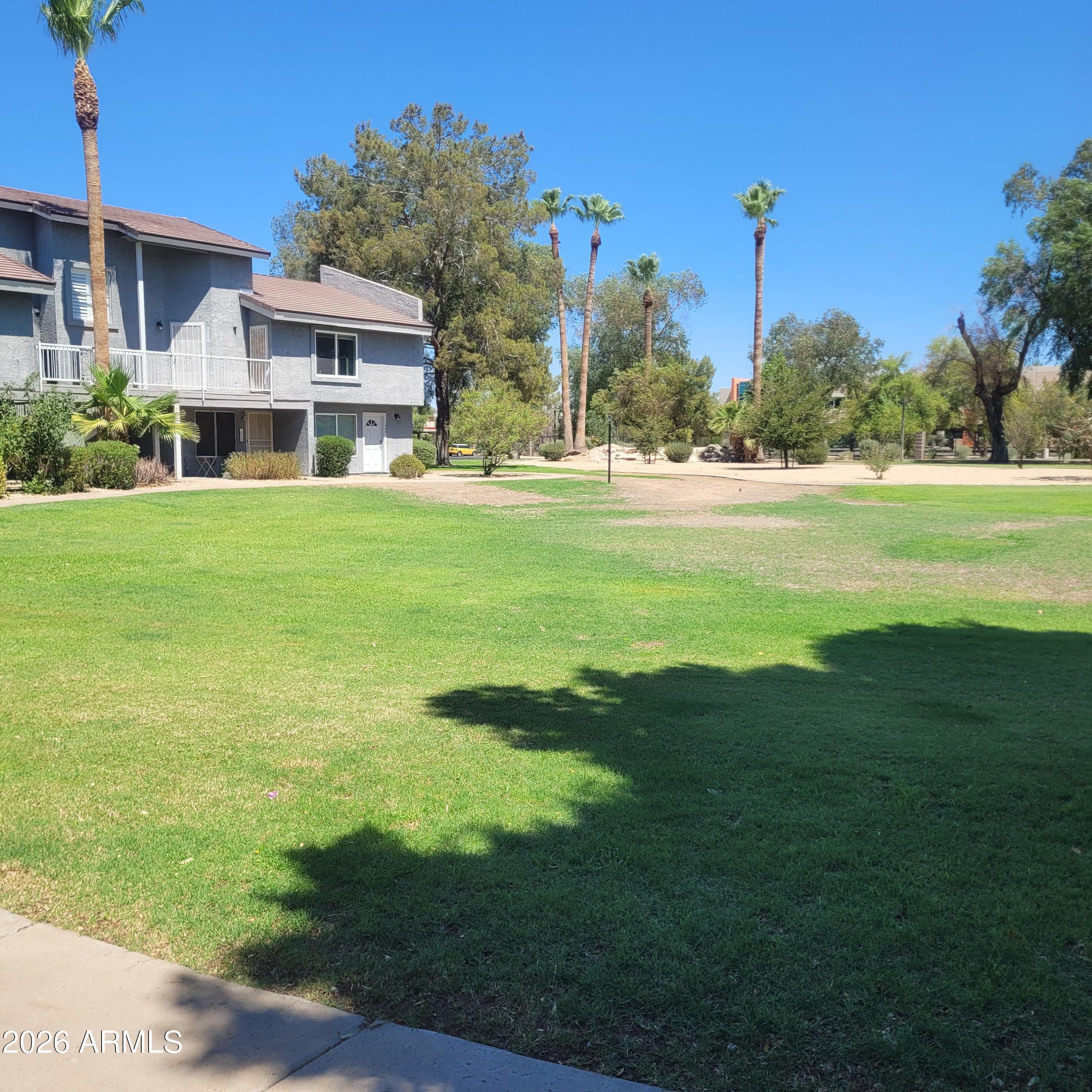 19601 N 7TH Street 1105