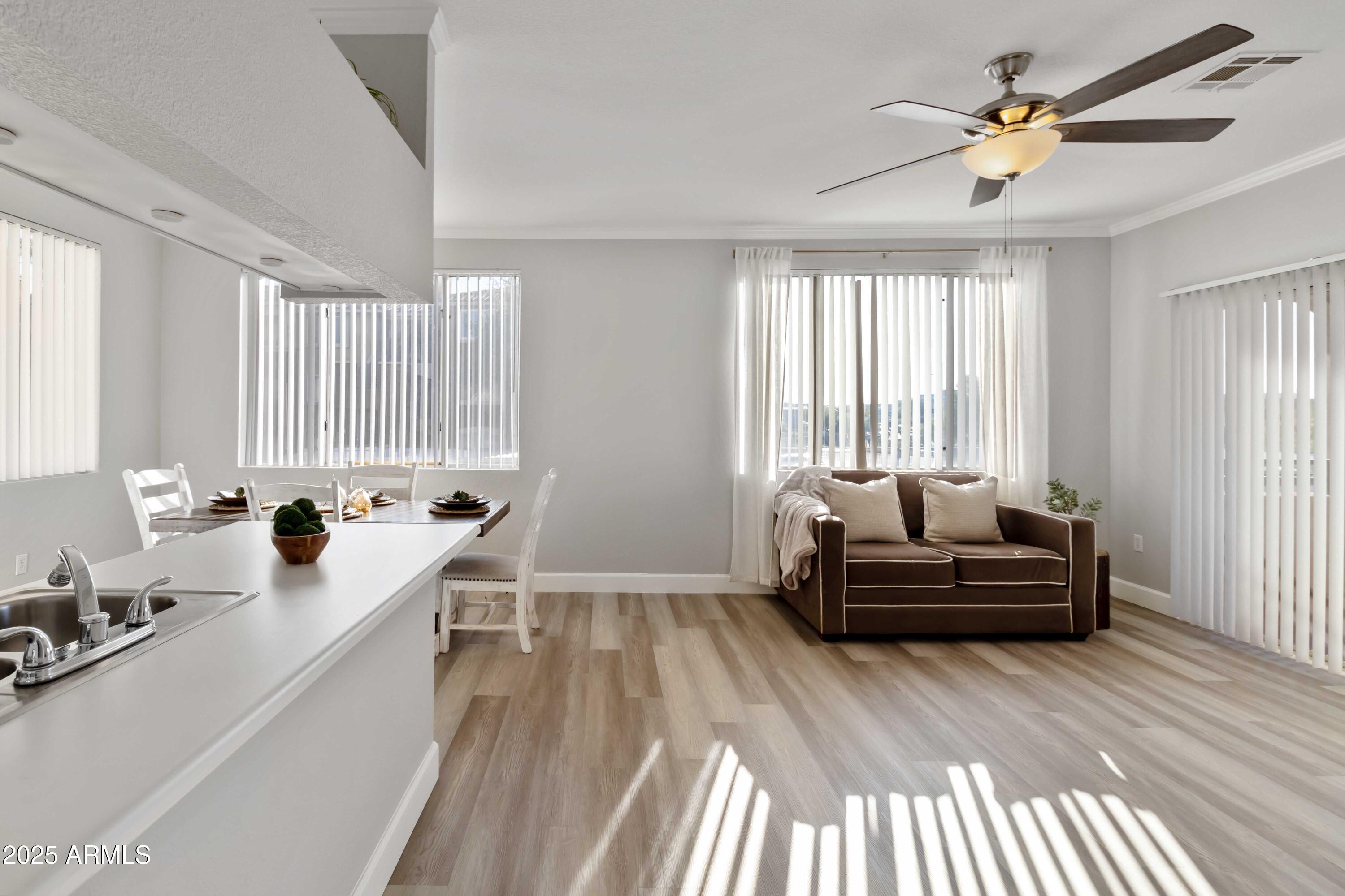 5401 E VAN BUREN Street 2072