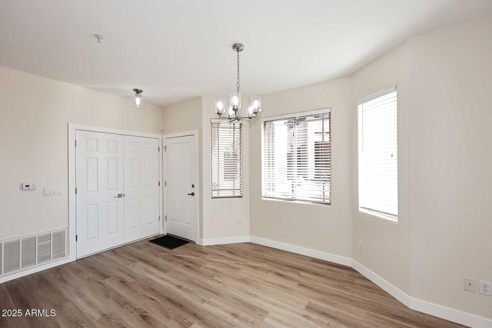 11500 E COCHISE Drive 1019