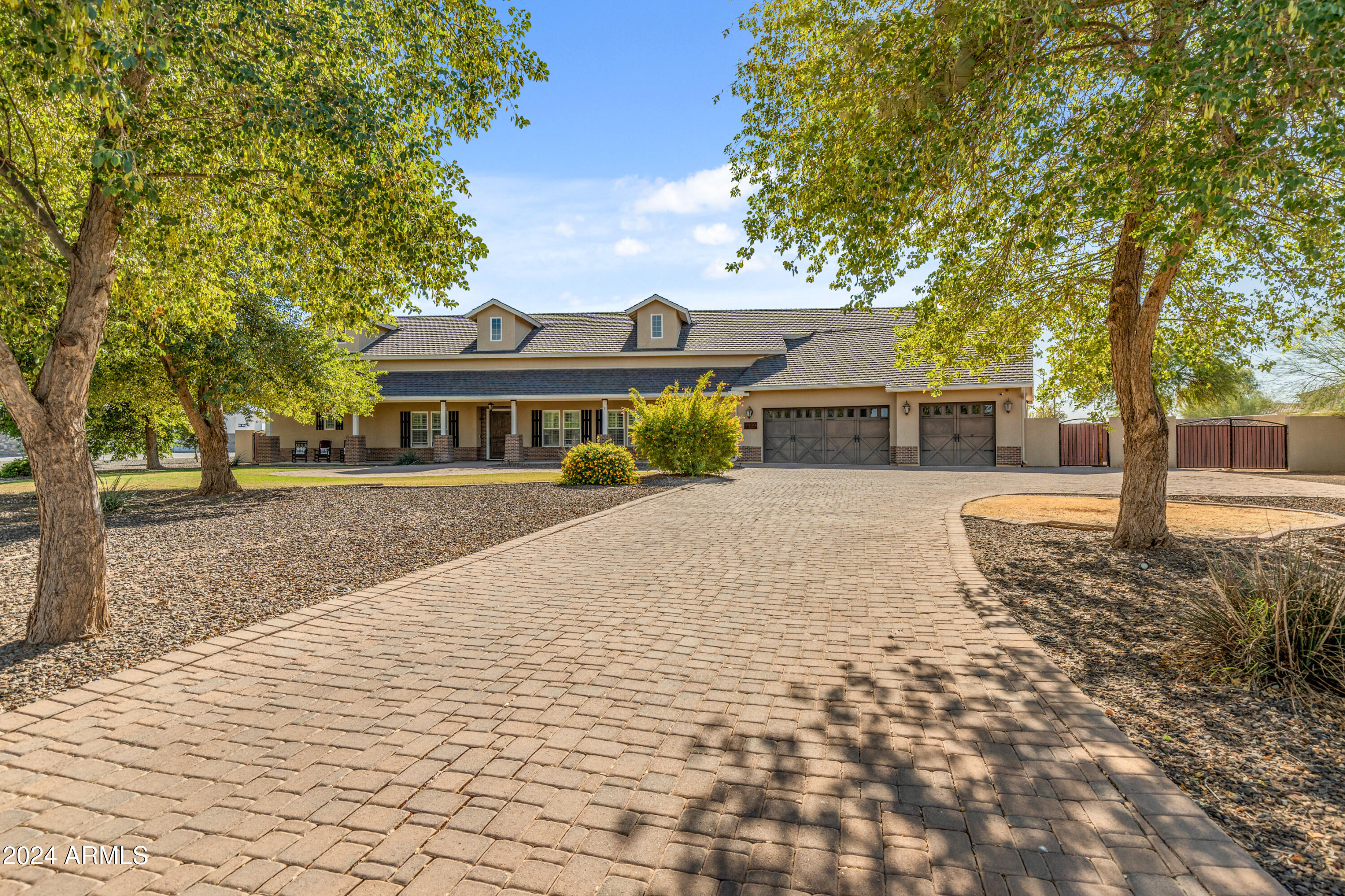 1409 E Dove Place