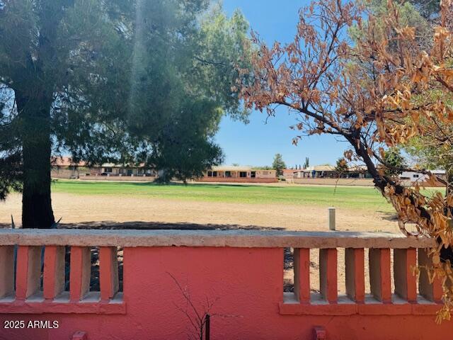 136 E PASEO DE GOLF --