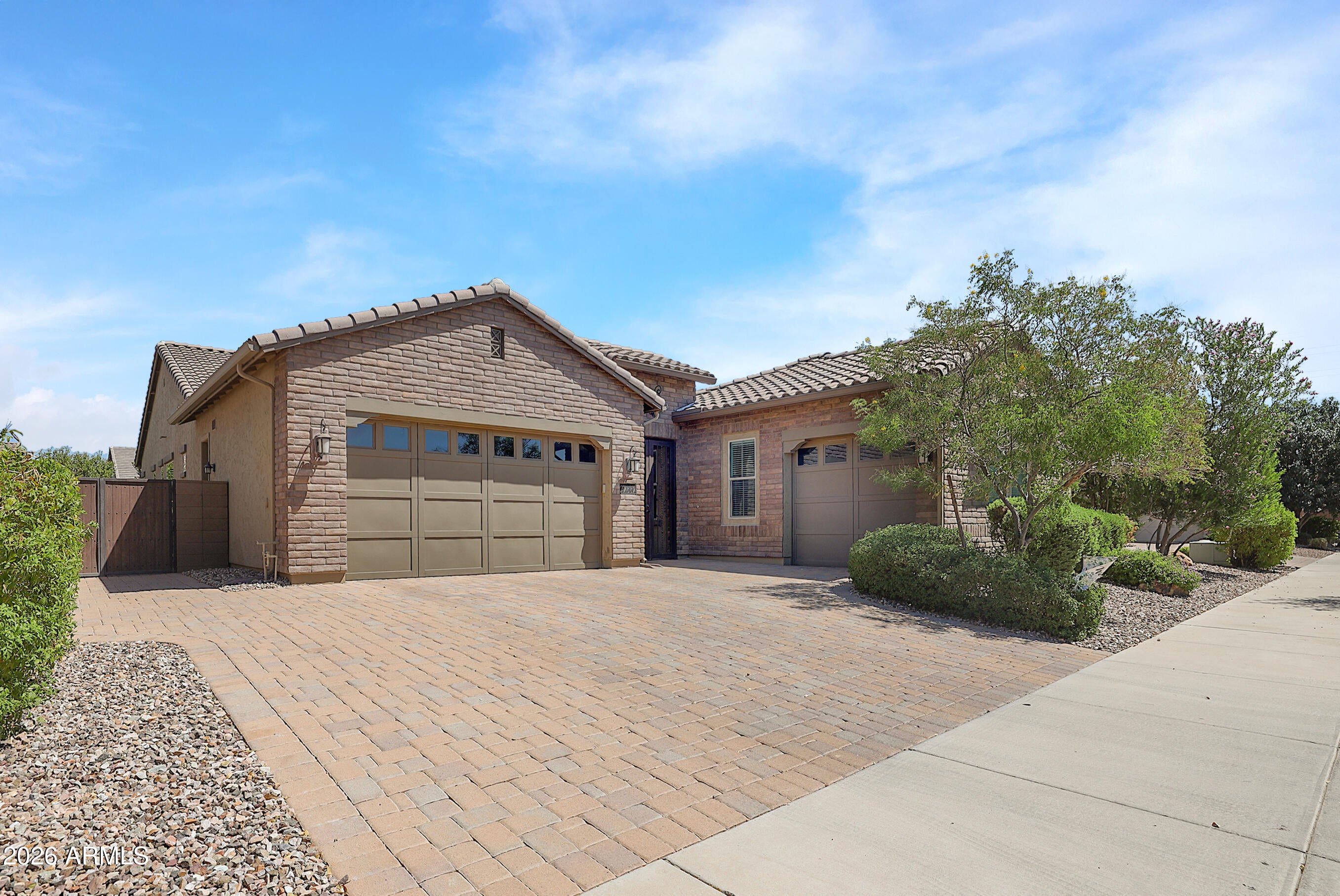 22332 E MAYA Road