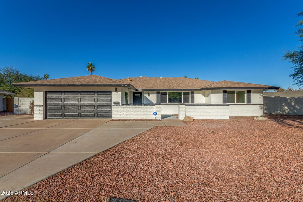 Photo of 3234 S Allred Drive, Tempe, AZ 85282 (MLS # 6958405)