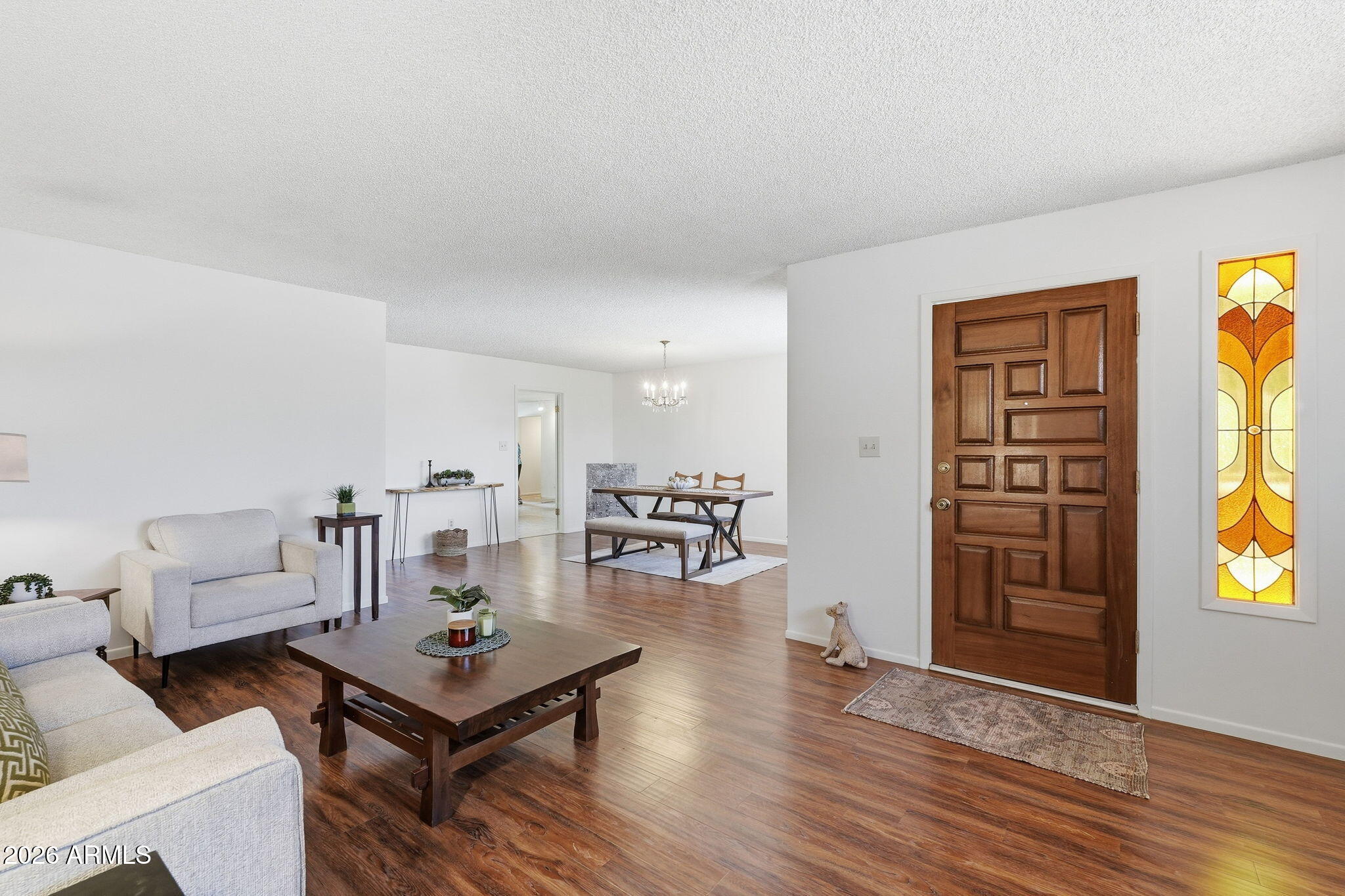 1014 E BALBOA Circle