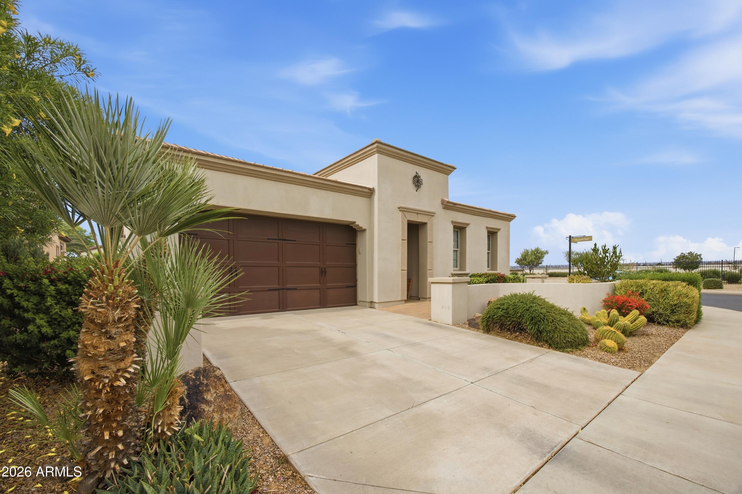 1802 E HARMONY Way