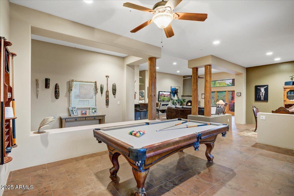 8526 E HACKAMORE Drive