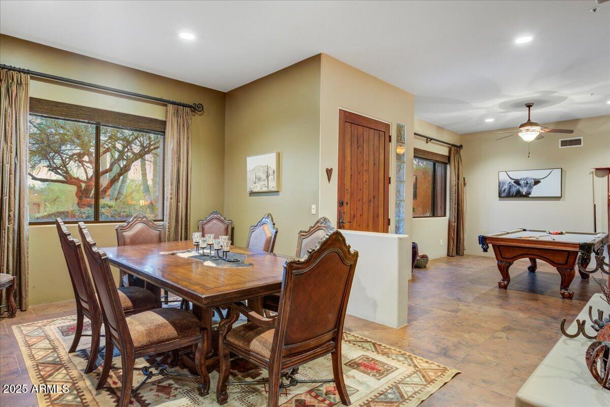 8526 E HACKAMORE Drive