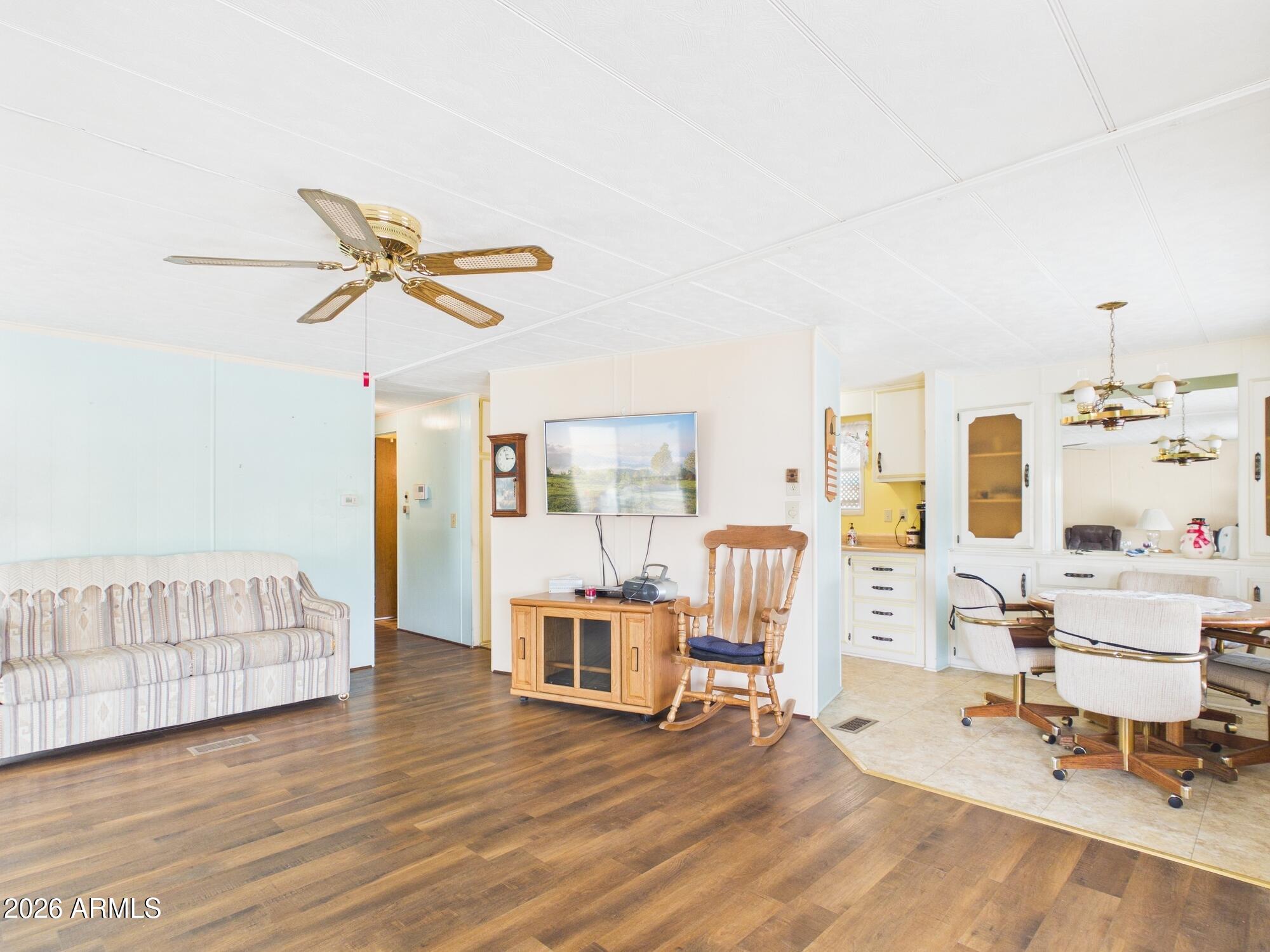 Twin Knolls Mobile home villa - 55+ Age Restriction - Residential