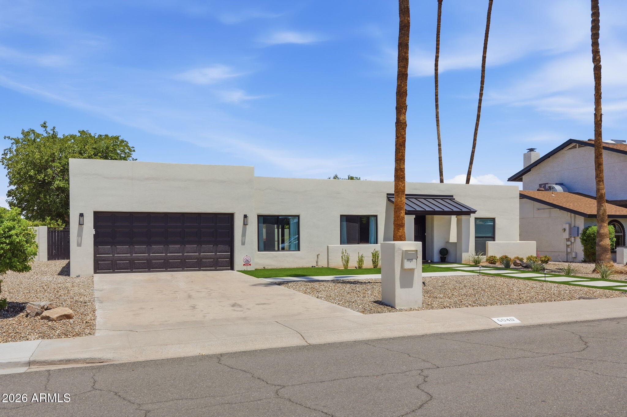 5040 E COLUMBINE Drive