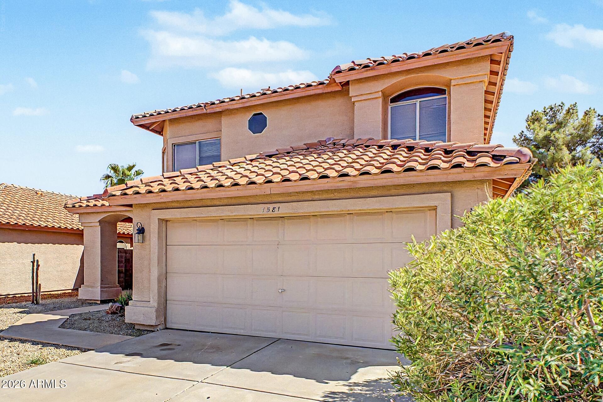 7581 W KERRY Lane