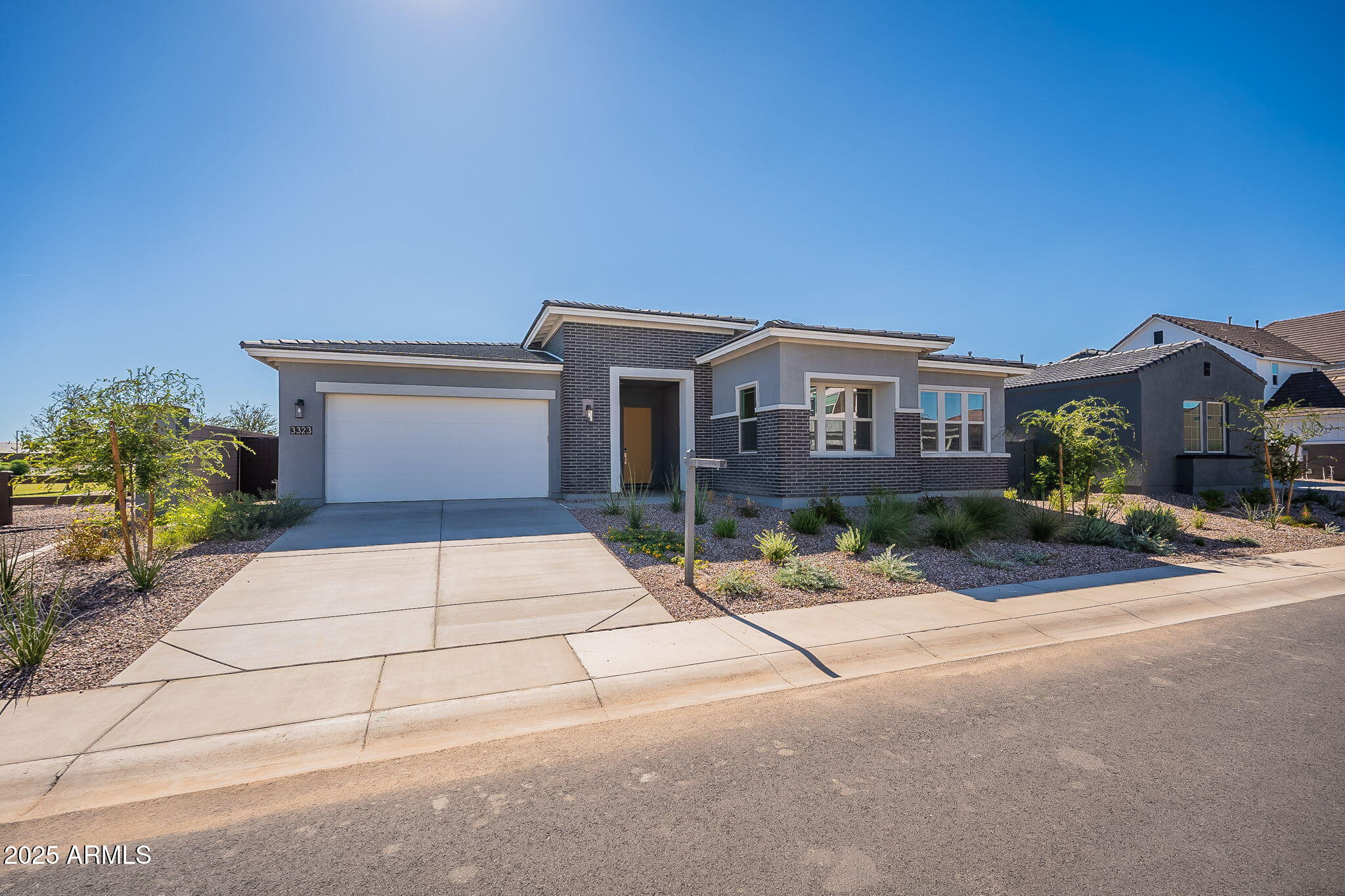 3323 W SUNSTONE Drive