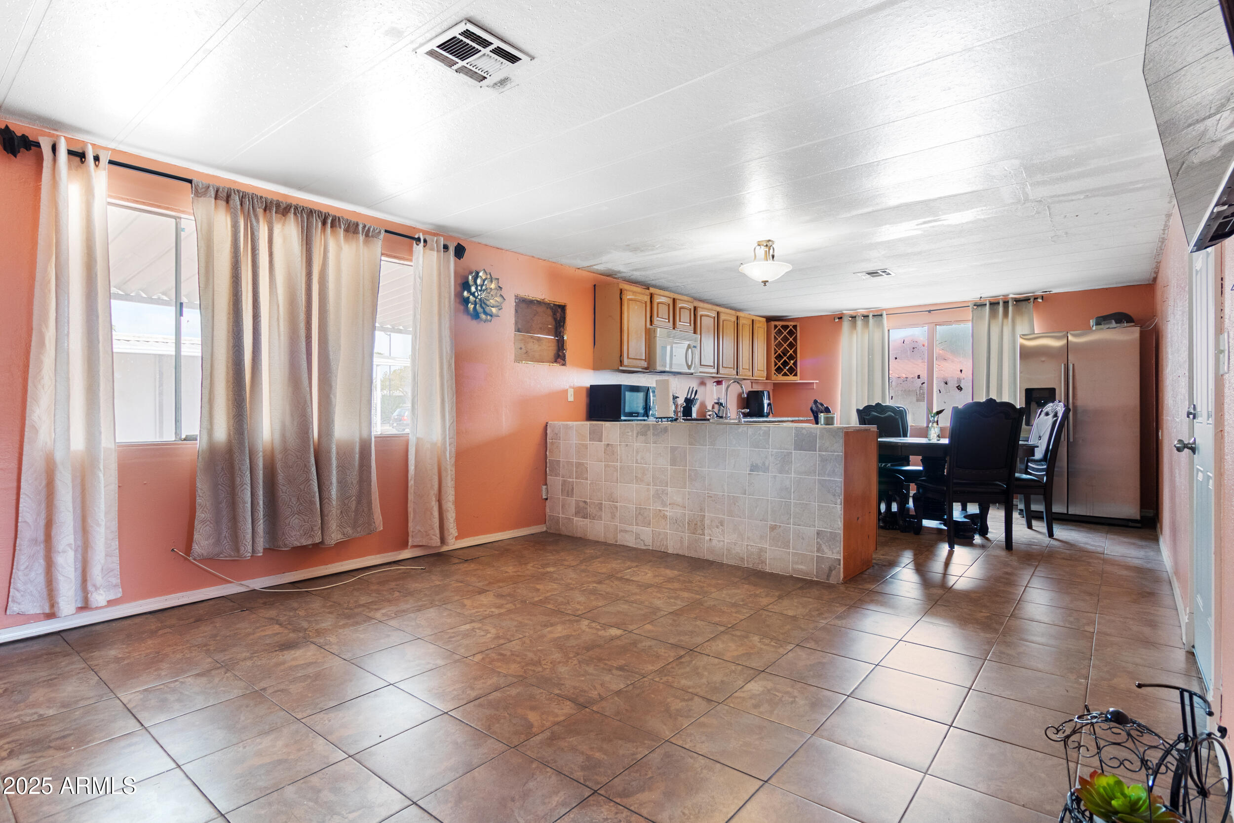 2340 E UNIVERSITY Drive 192