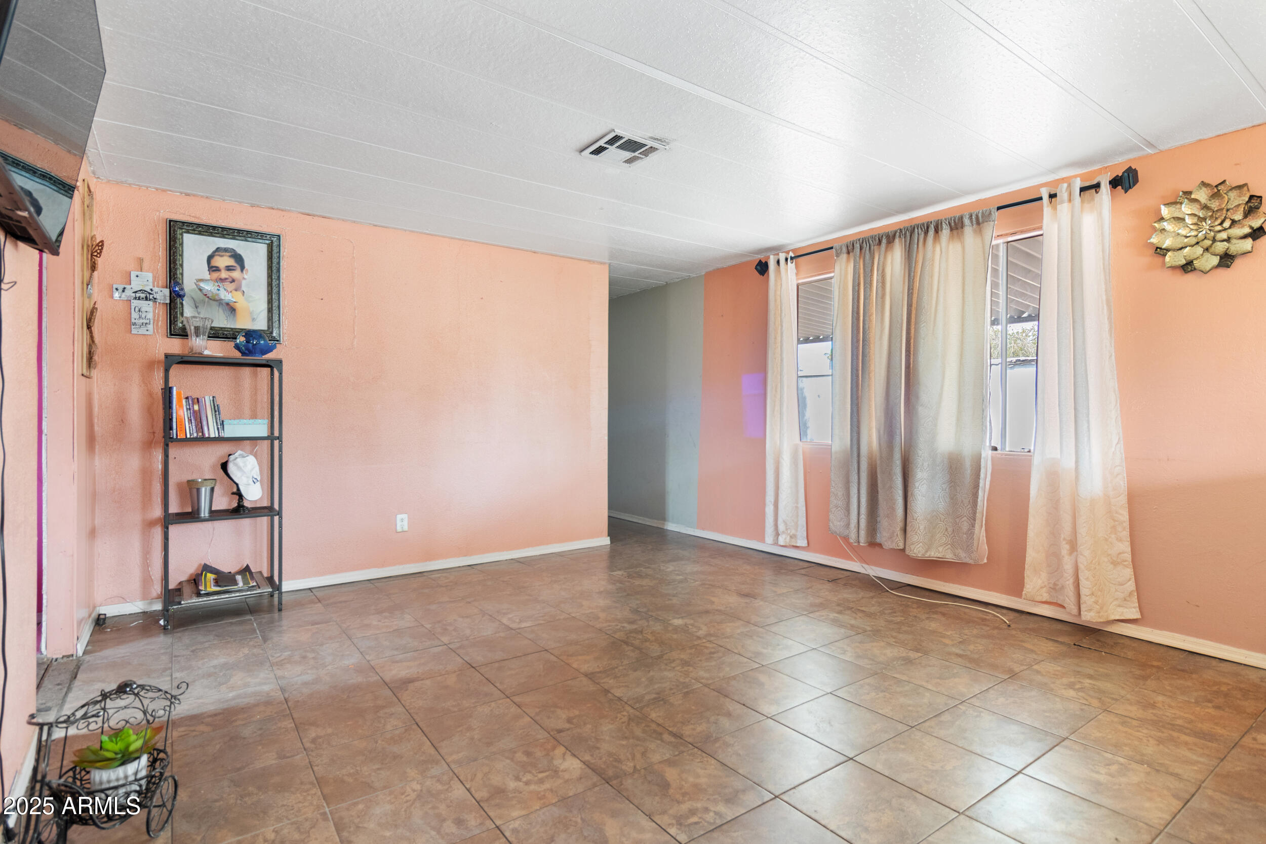 2340 E UNIVERSITY Drive 192