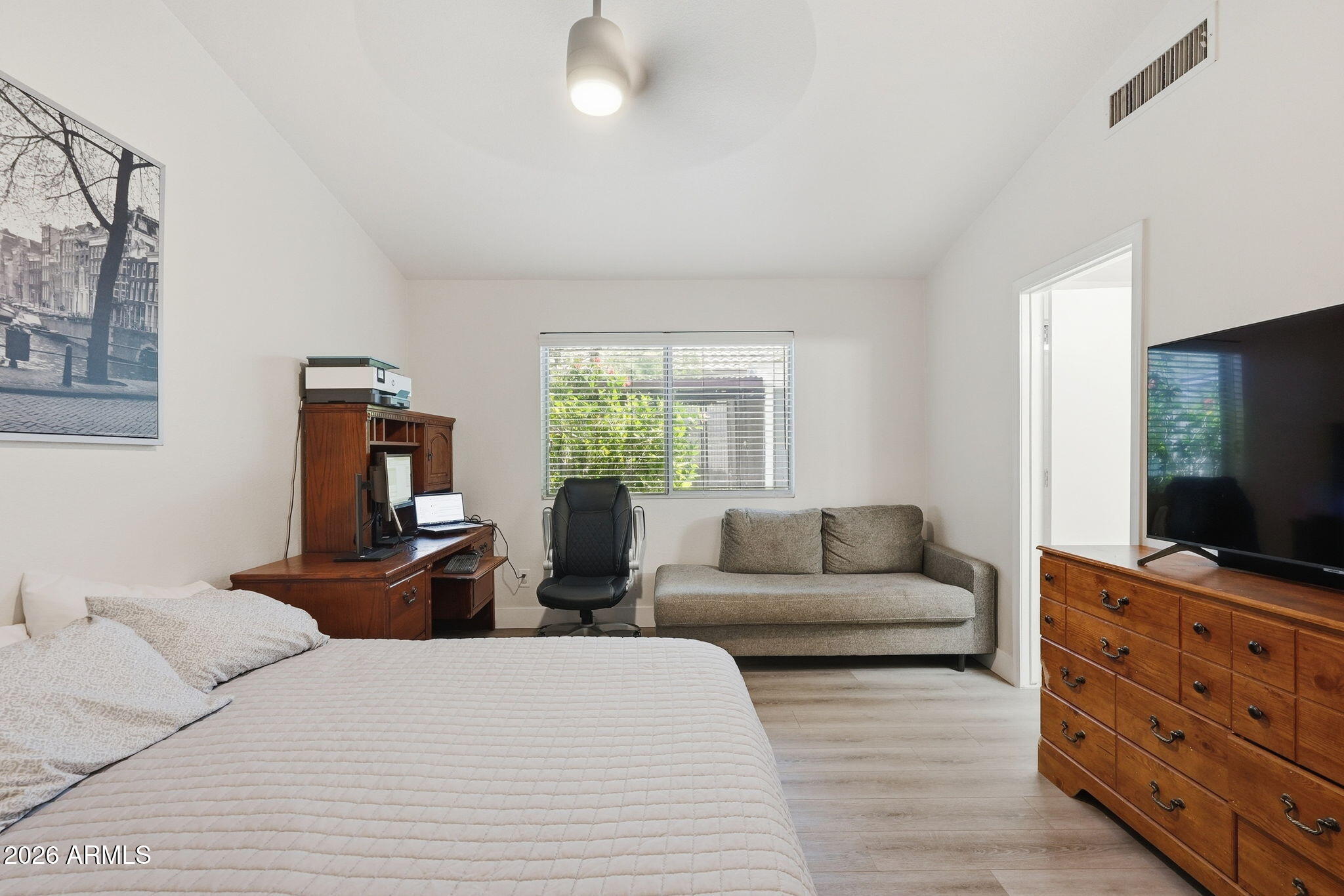 3607 W FIREHAWK Drive