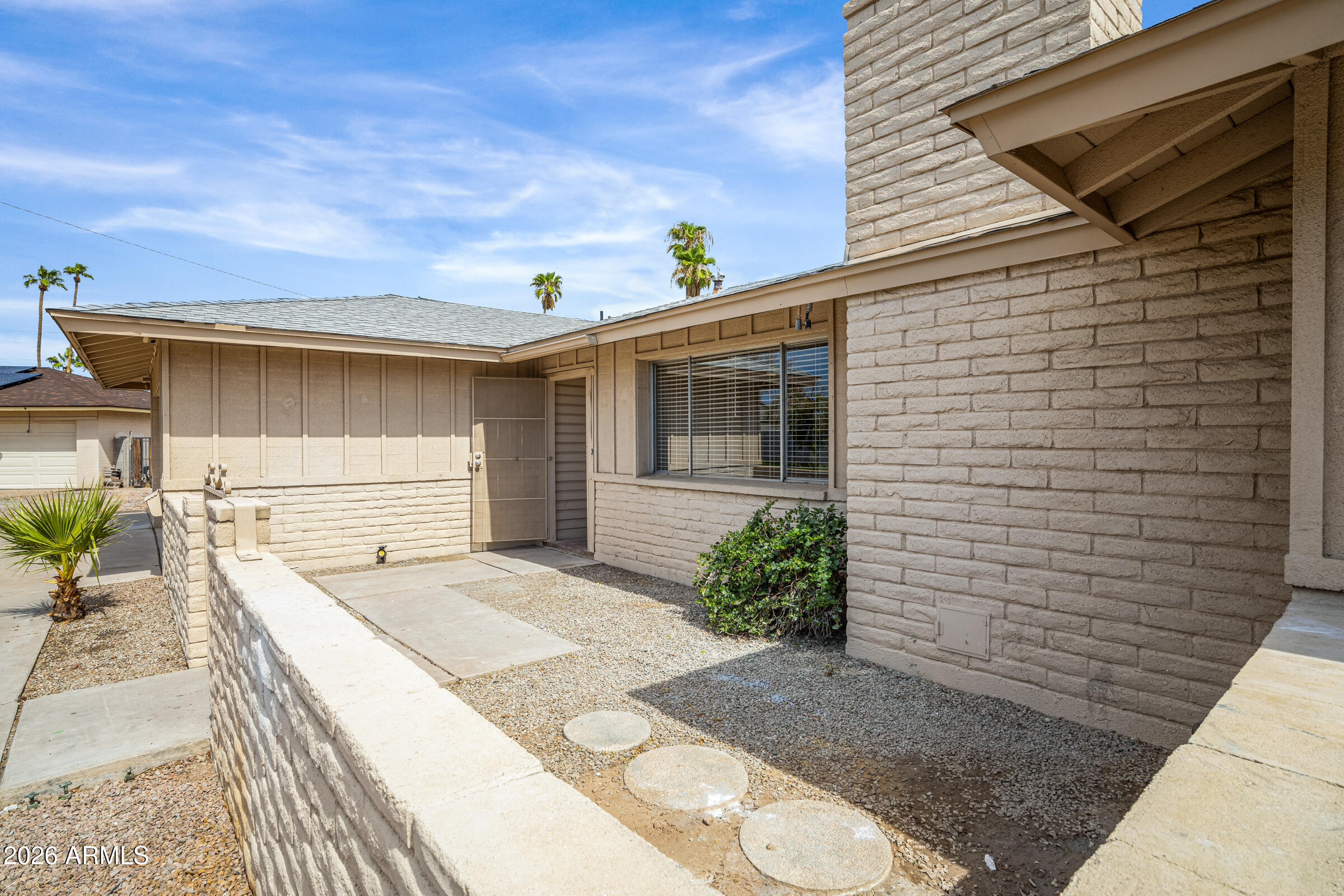 3921 S KENNETH Place