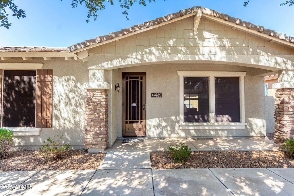 Photo of 3559 S Wren Drive, Gilbert, AZ 85297 (MLS # 6929931)