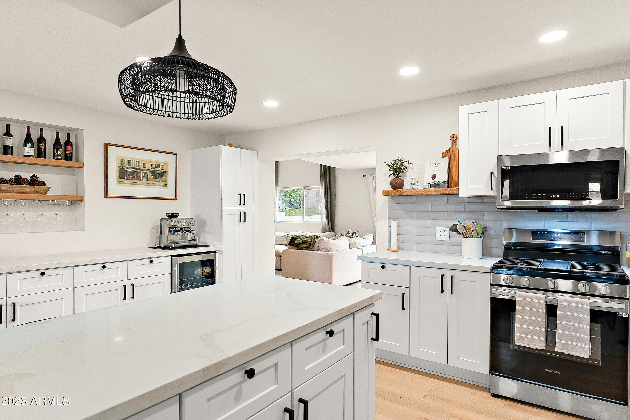 1239 E EL CAMINO Drive
