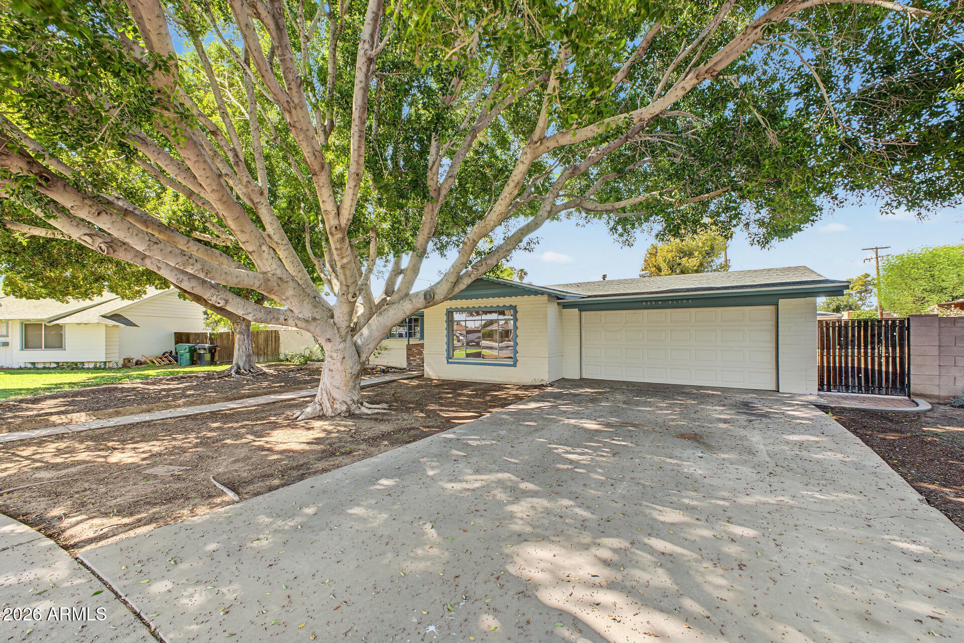 650 N OLIVE --