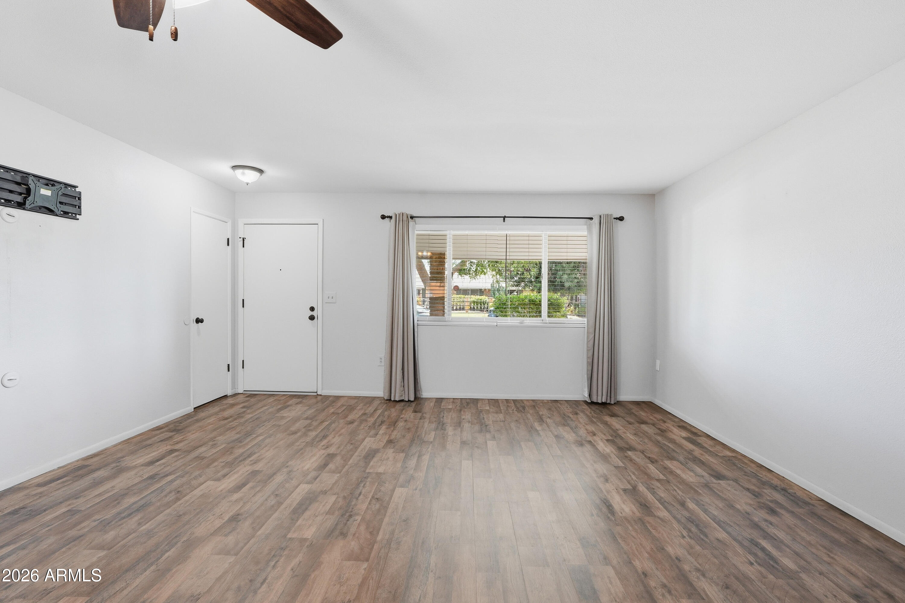 10105 W KINGSWOOD Circle