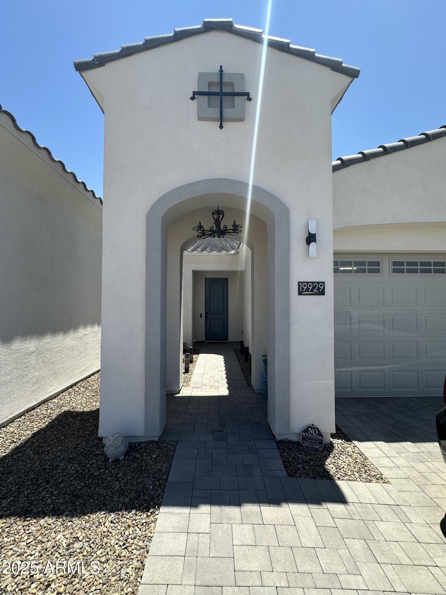 19929 W MARSHALL Avenue