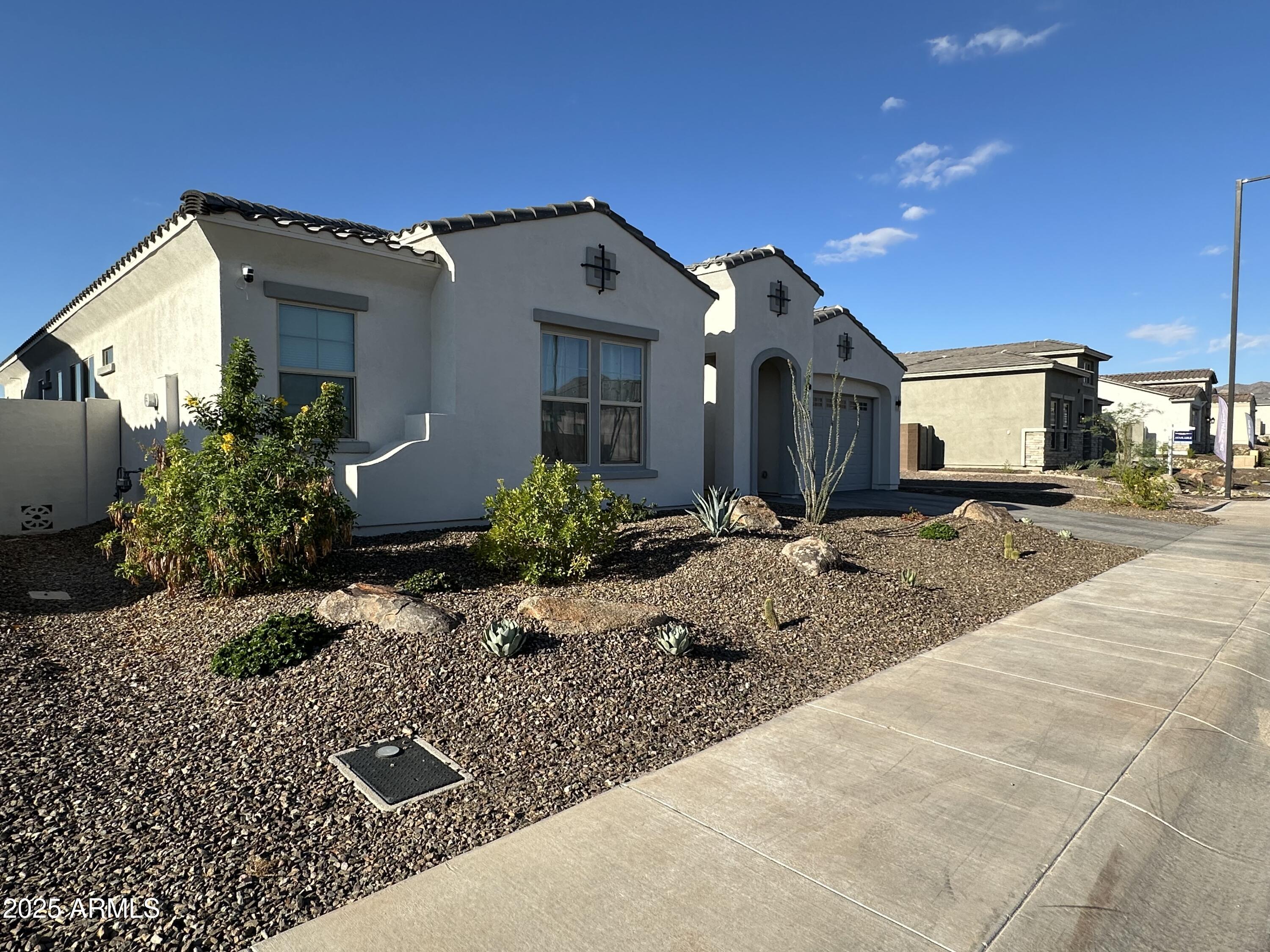 19929 W MARSHALL Avenue