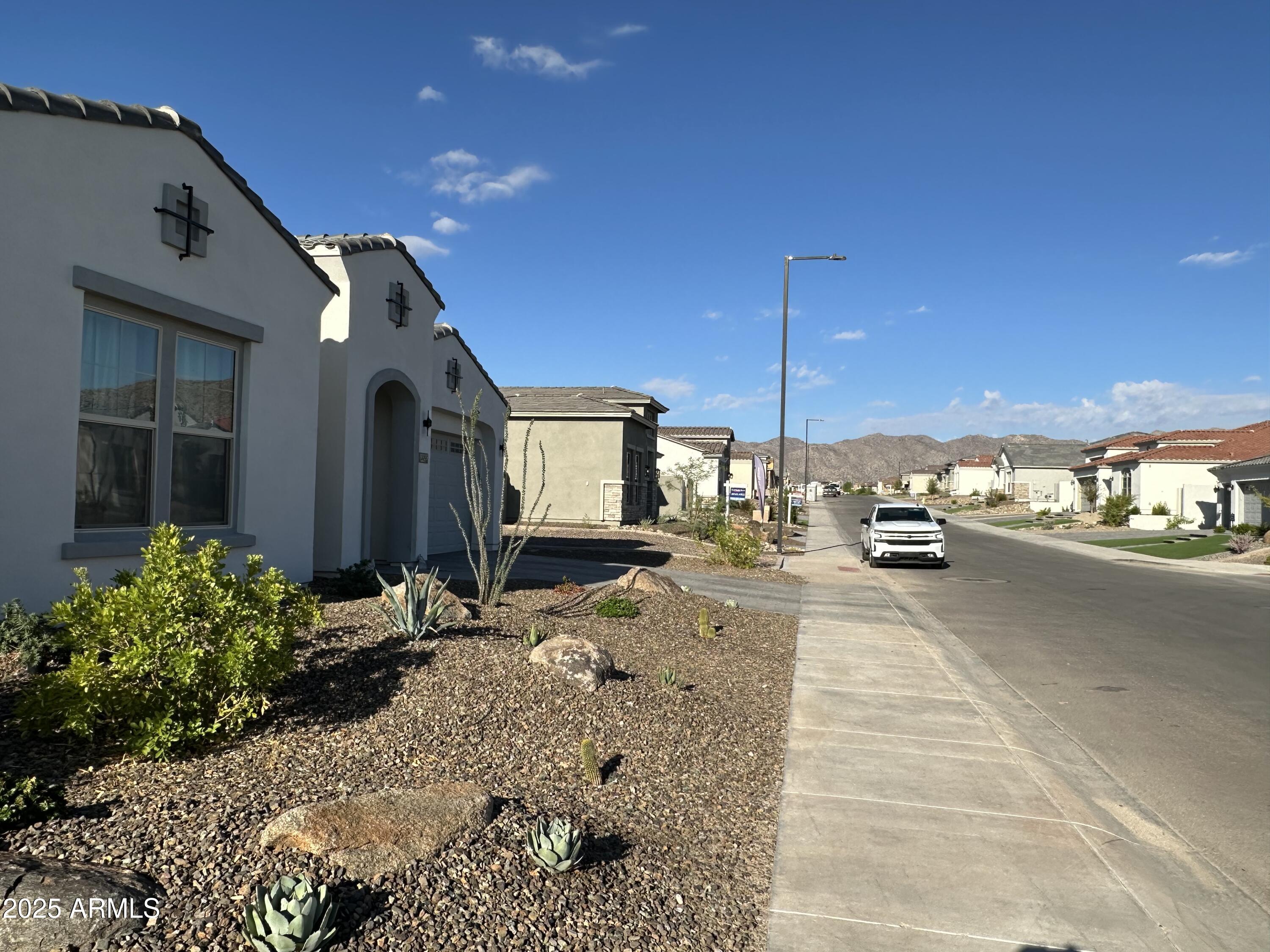 19929 W MARSHALL Avenue