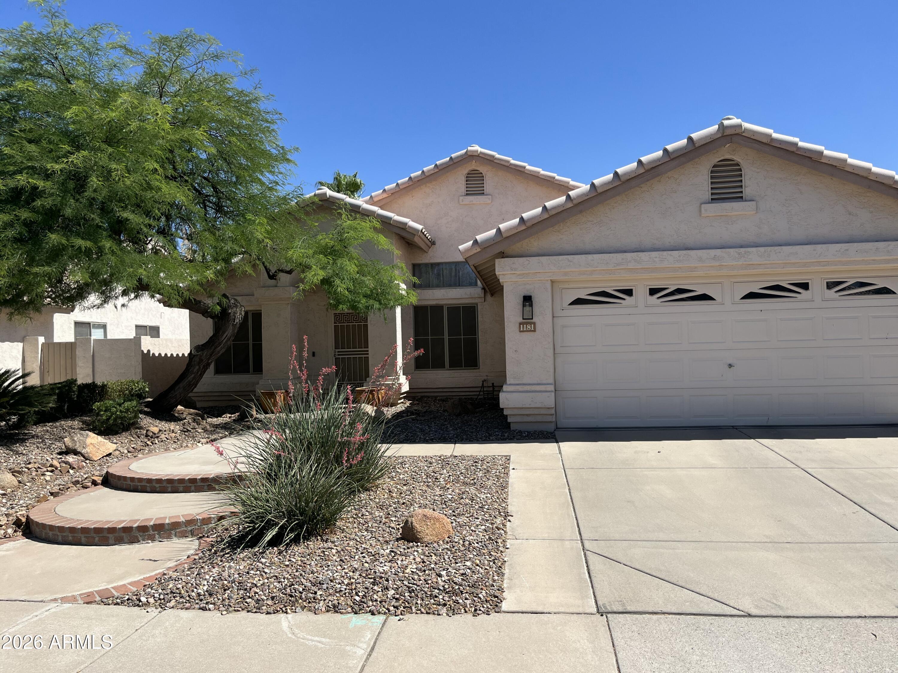 1181 W Goldfinch Way