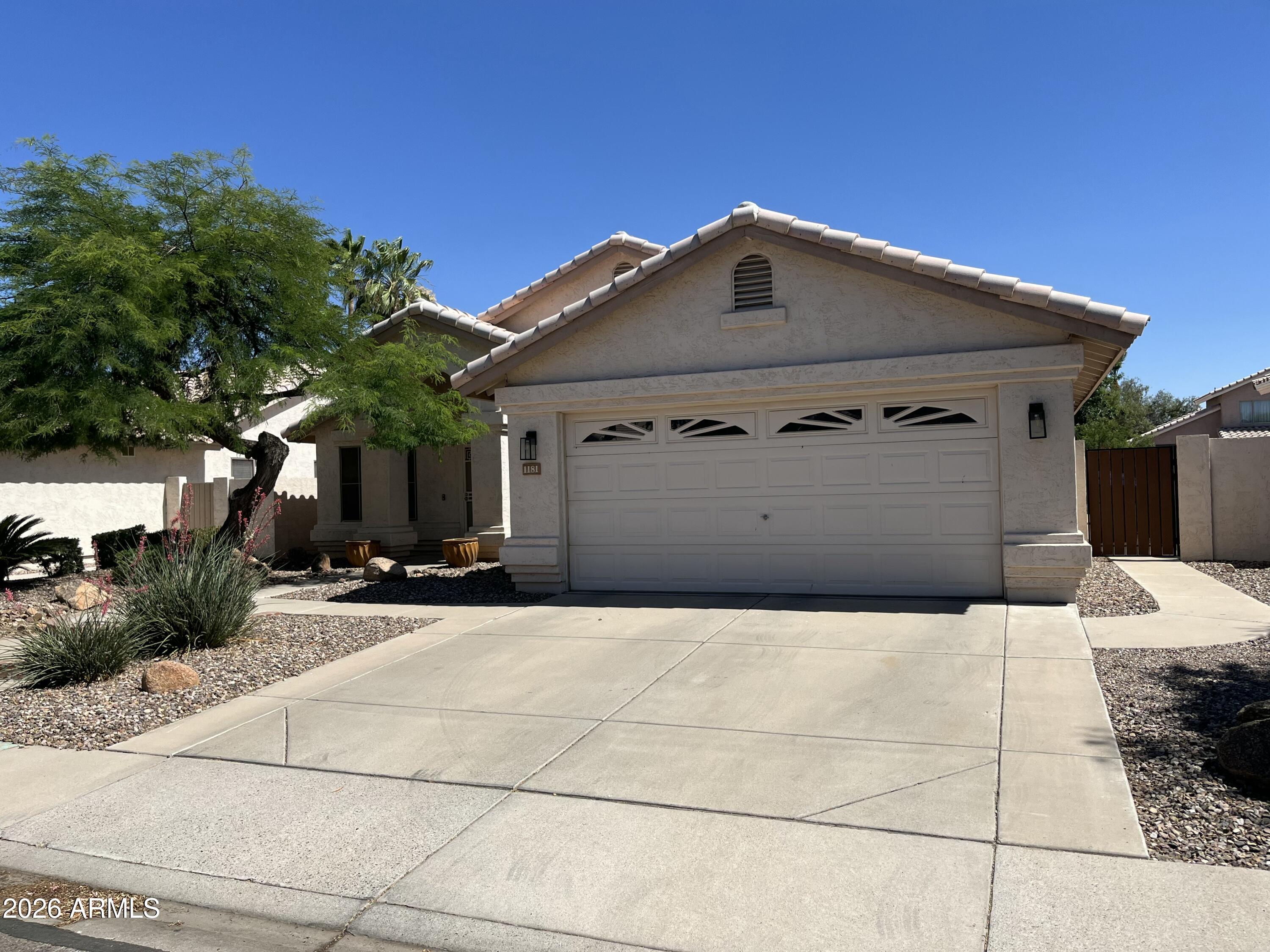 1181 W Goldfinch Way