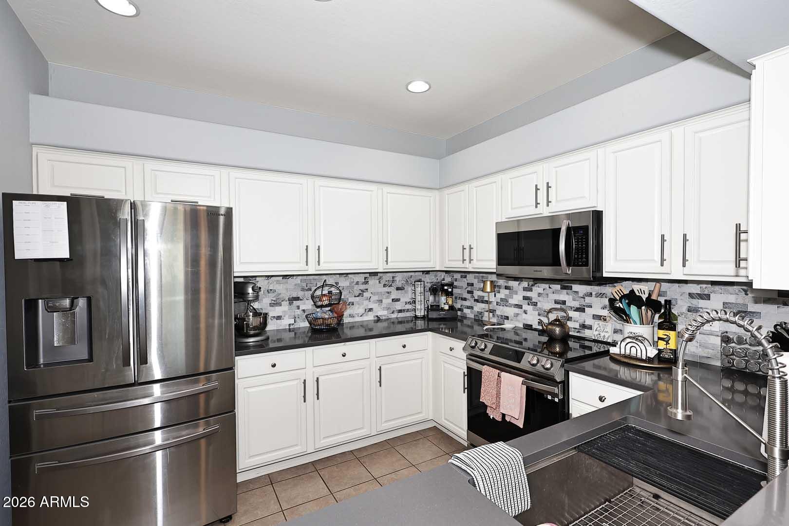 BROKEN ARROW RANCH CONDOMINIUMS - Residential