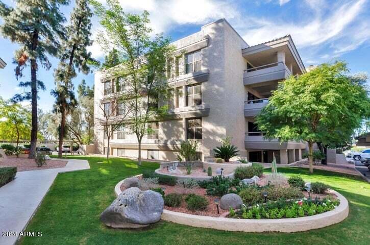 Phoenix, Arizona 85016, United States, 2 Bedrooms Bedrooms, ,2 BathroomsBathrooms,Residential,Active,45738