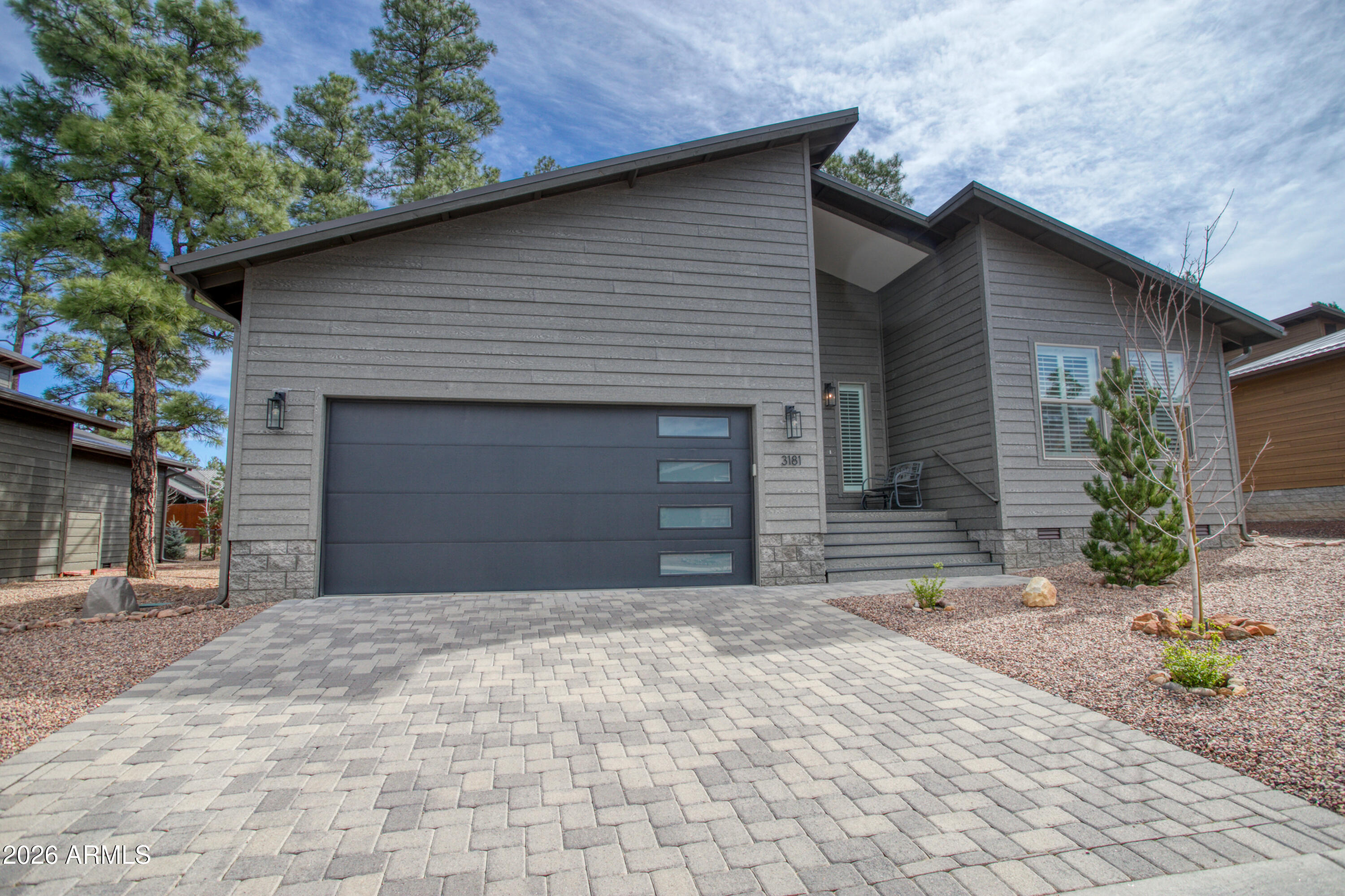 3181 N Eagles Creek Drive --