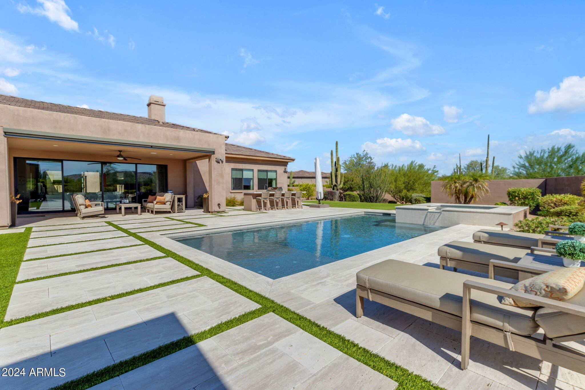 TURQUESA EQUESTRIAN ESTATES - Residential
