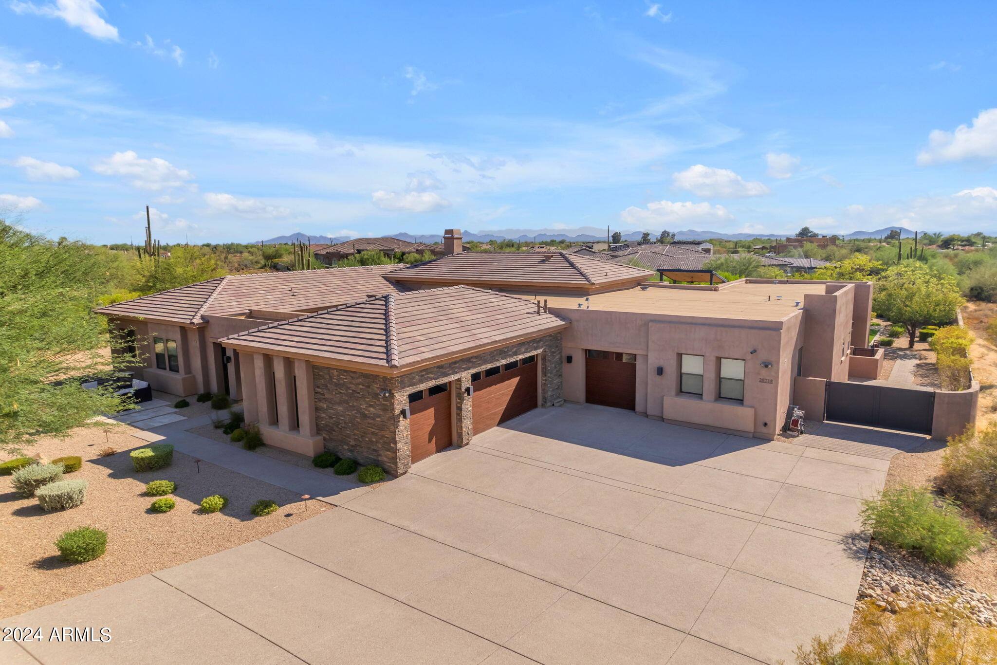 TURQUESA EQUESTRIAN ESTATES - Residential