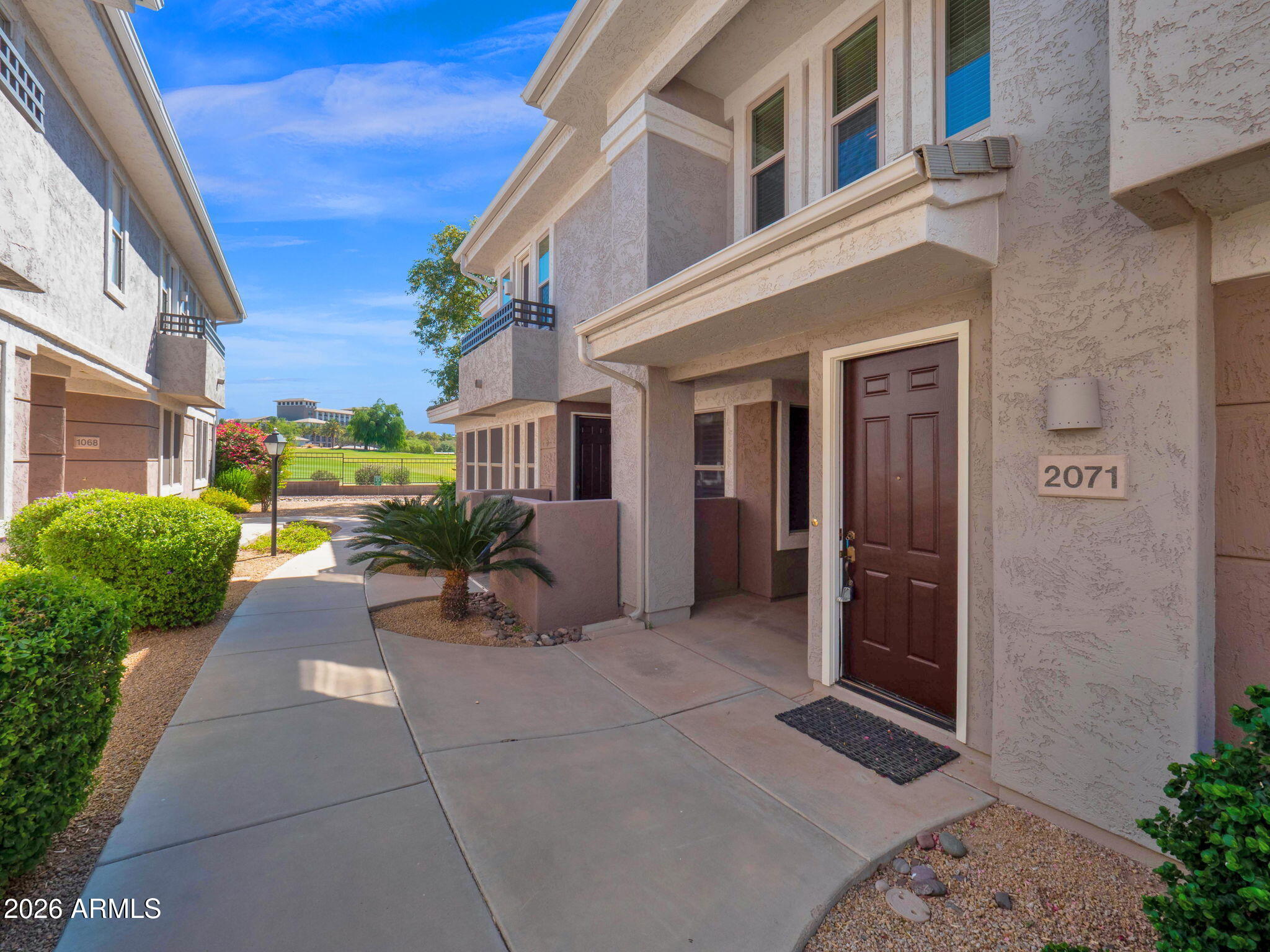 15221 N CLUBGATE Drive 2071