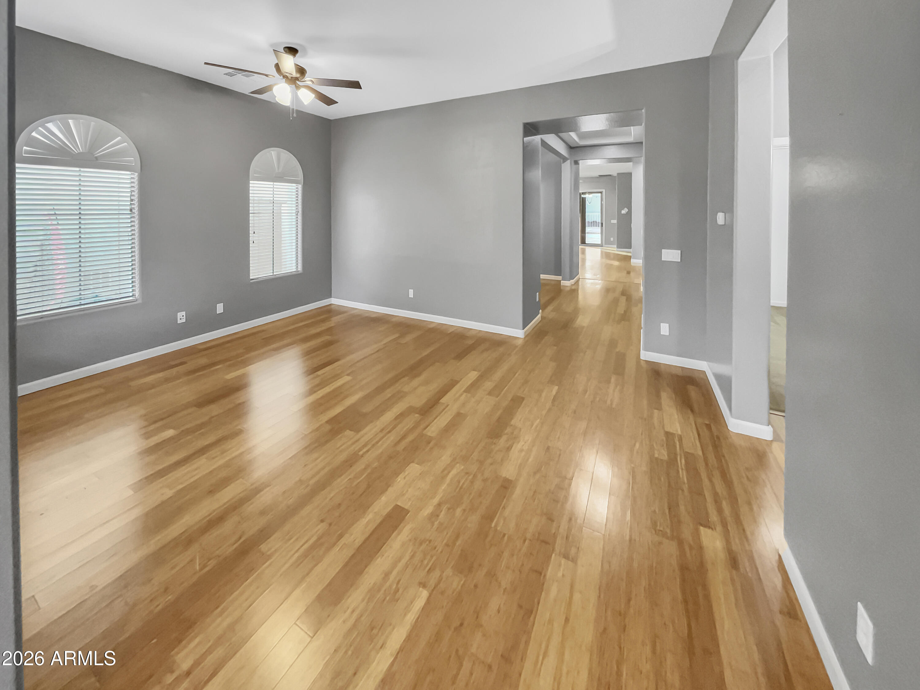 3830 N SPRINGFIELD Street