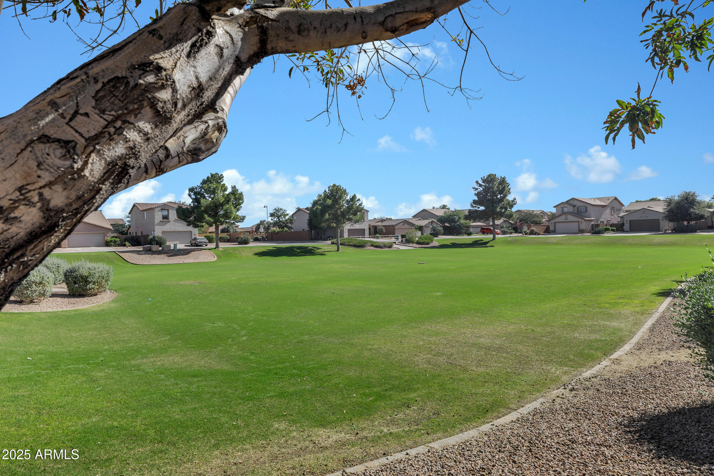 41187 W PARKHILL Drive