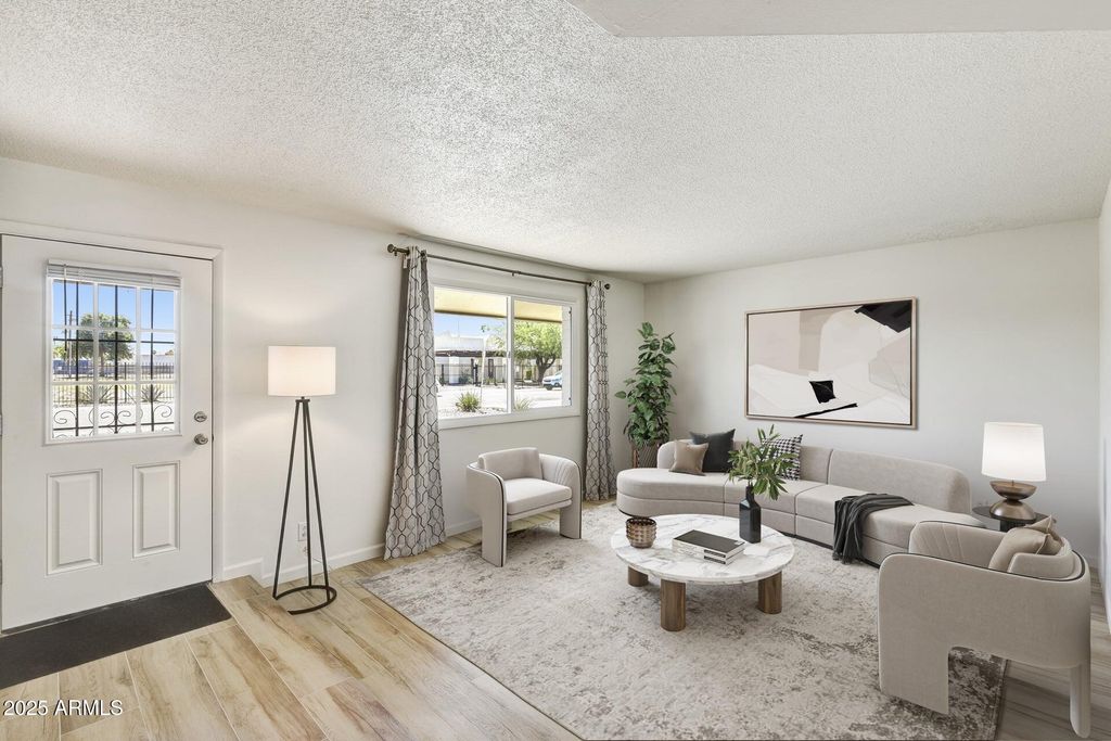 Photo of 1986 E Palmcroft Drive, Tempe, AZ 85282 (MLS # 6926104)