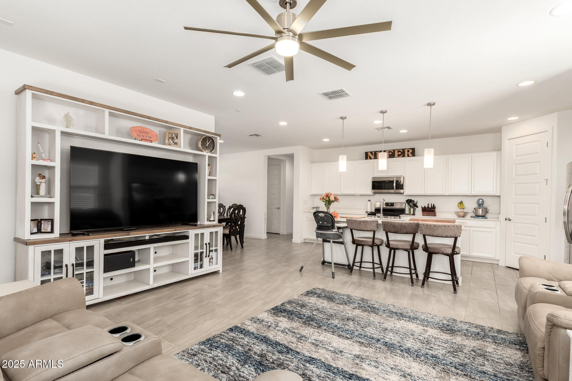 2574 S BARKS CANYON Trail