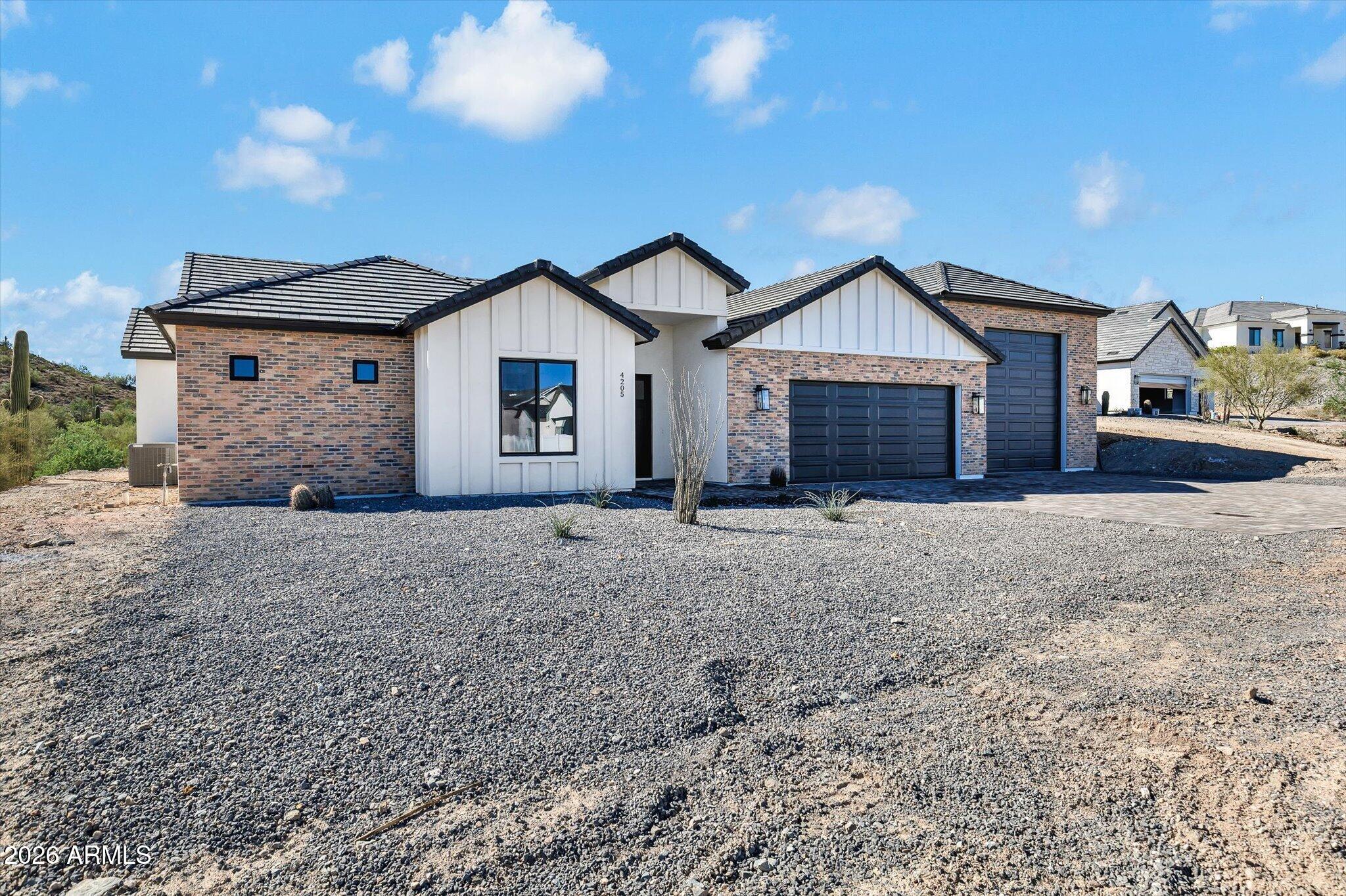 4205 W CARIBOU Lane