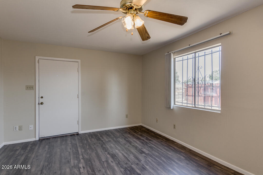 1301 W INDIAN SCHOOL Road B