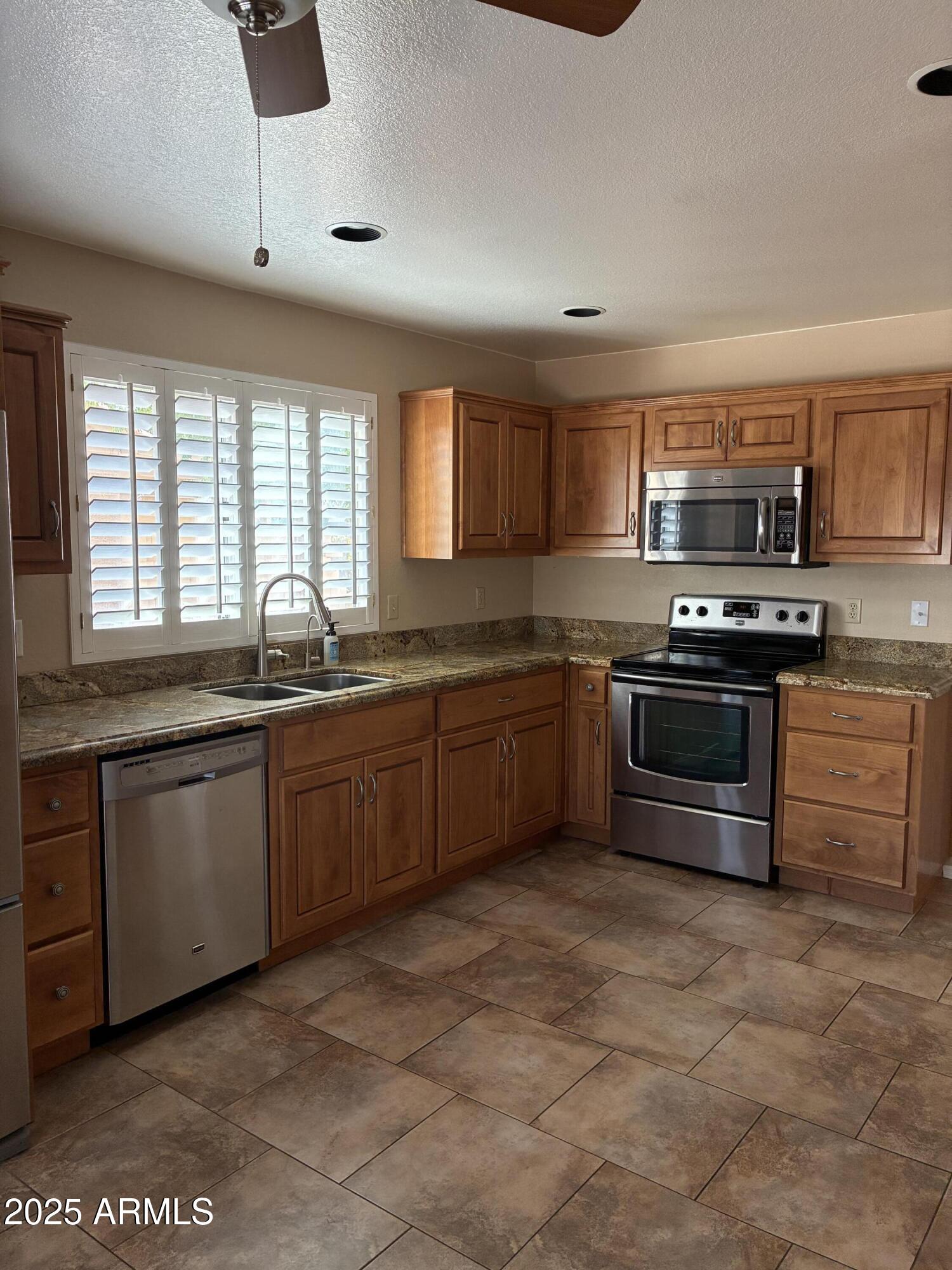 24814 S BOXWOOD Drive