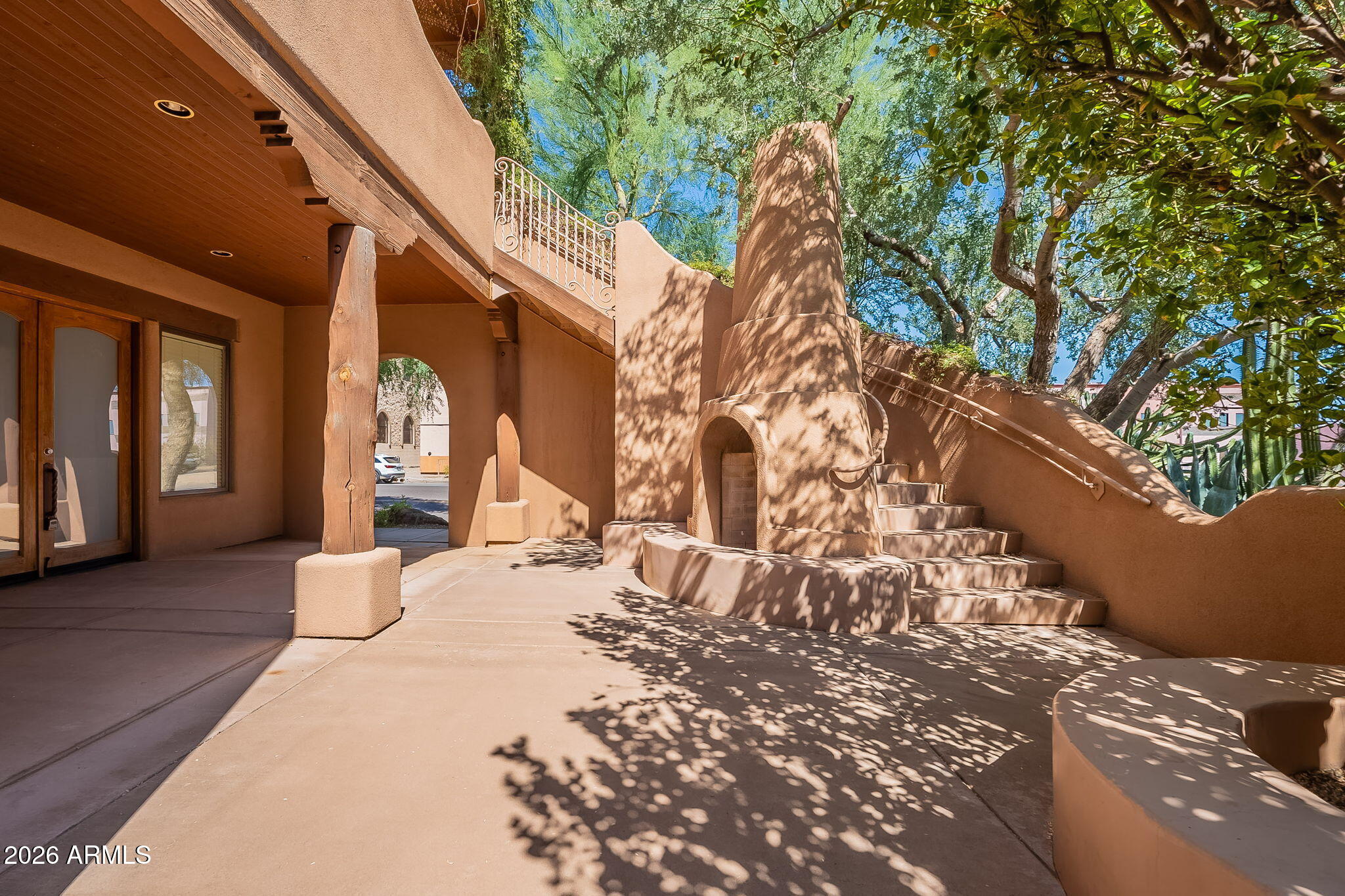 16715 E PARKVIEW Avenue