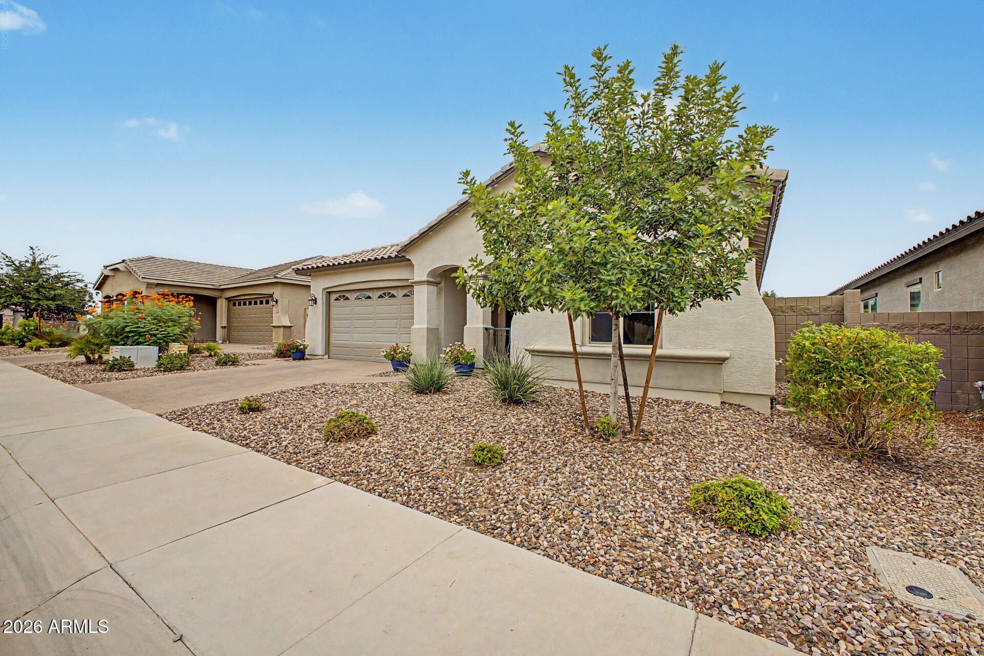 2844 W ROOSEVELT Drive