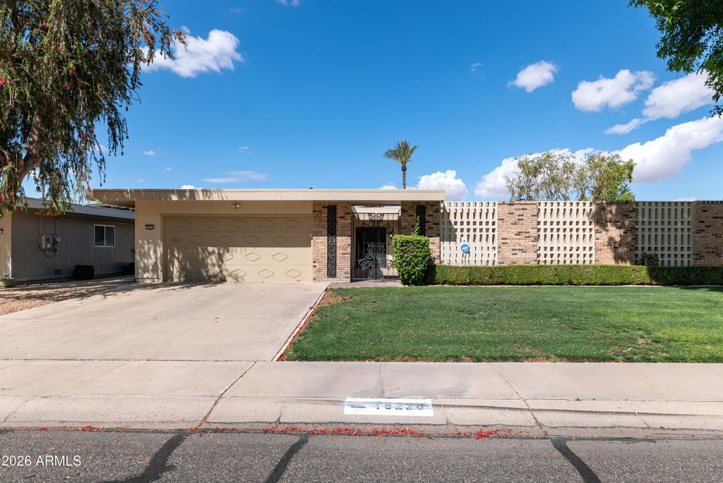 Photo of 18226 N 104th Avenue, Sun City, AZ 85373 (MLS # 7008405)