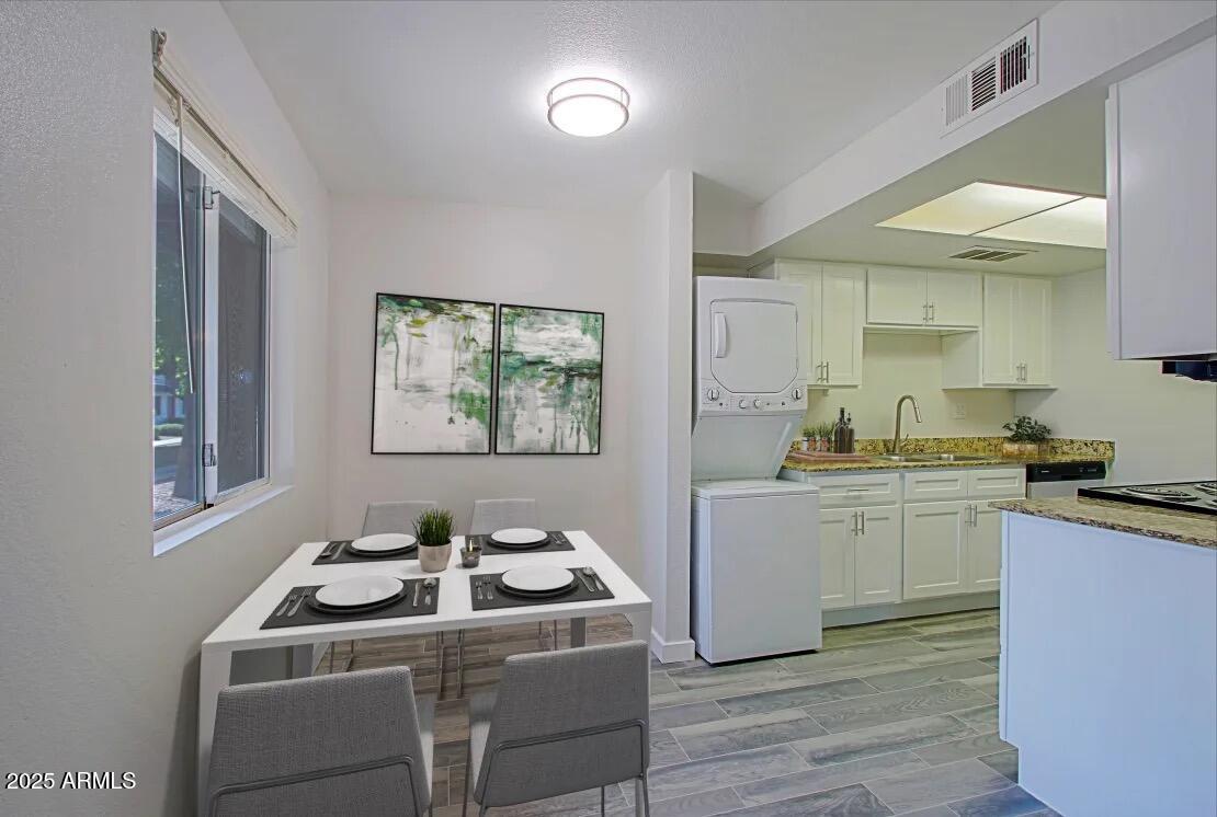 1248 S Vineyard -- 2