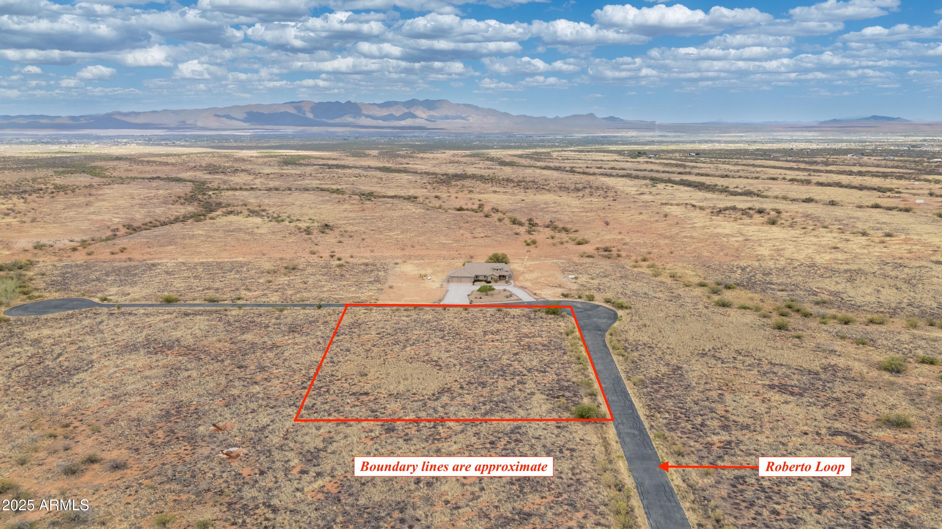 Lot 9 Roberto Loop -- 9